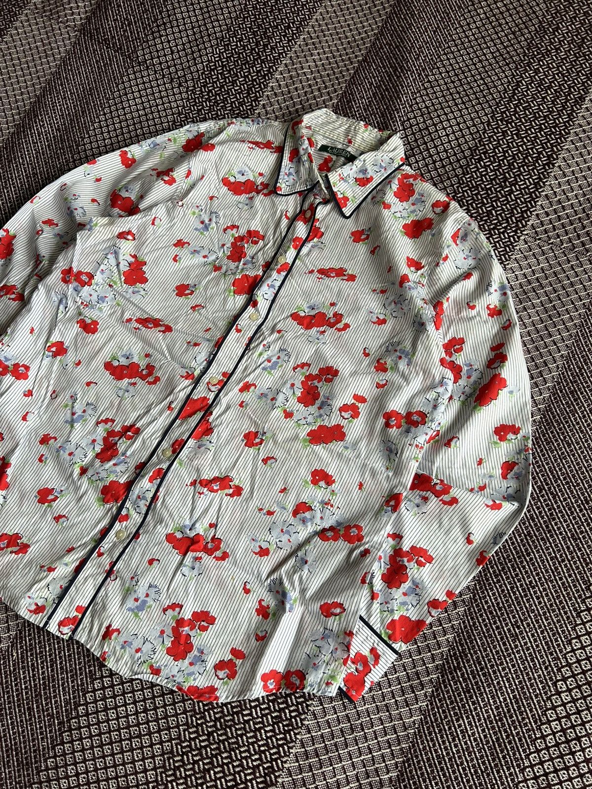 Polo Ralph Lauren Vintage Polo Ralph Lauren Women Shirt Solid Style Size L Size L / US 10 / IT 46 - 2 Thumbnail
