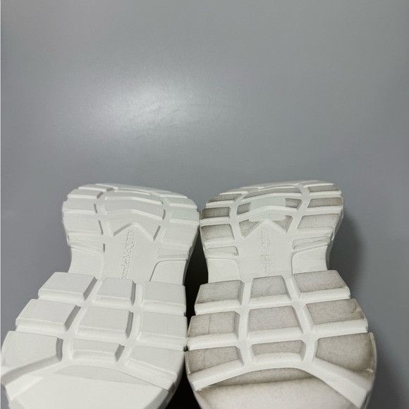 Alexander McQueen Alexander McQueen Tread Slick Graffiti Leather Boots White B Size US 10.5 / EU 43-44 - 7 Thumbnail