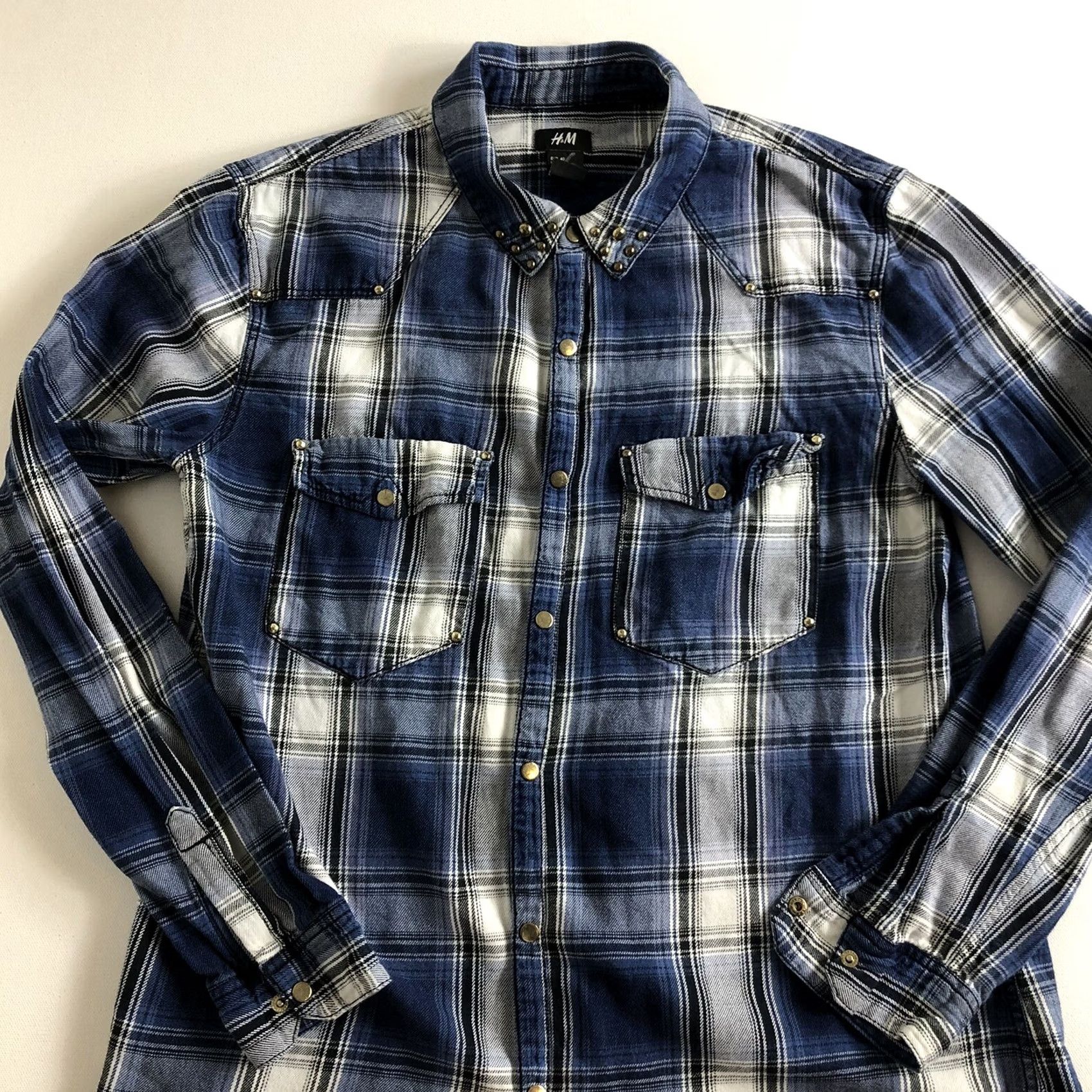 H&M H&M Women's Blue Plaid Denim Snap Button Long Sleeve Shirt Size 10 Size L / US 10 / IT 46 - 5 Thumbnail
