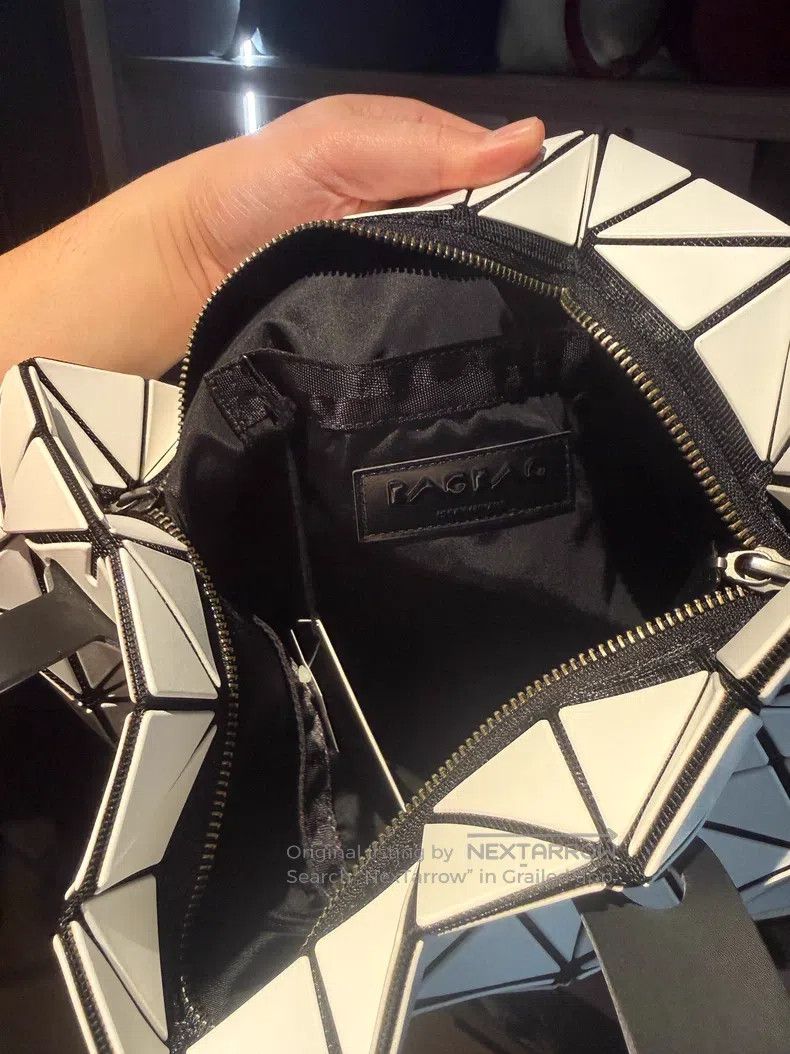Issey Miyake Issey Miyake White Handbag Size ONE SIZE - 9 Thumbnail