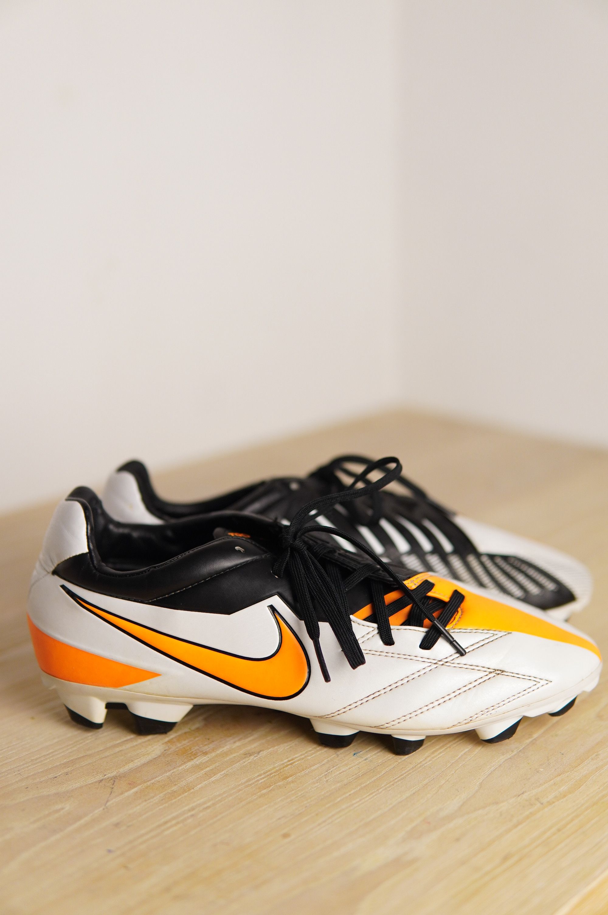 Nike Nike T90 Laser FG Total 90 Soccer Cleats 472562-480 Size US 8 / EU 41 - 1 Thumbnail