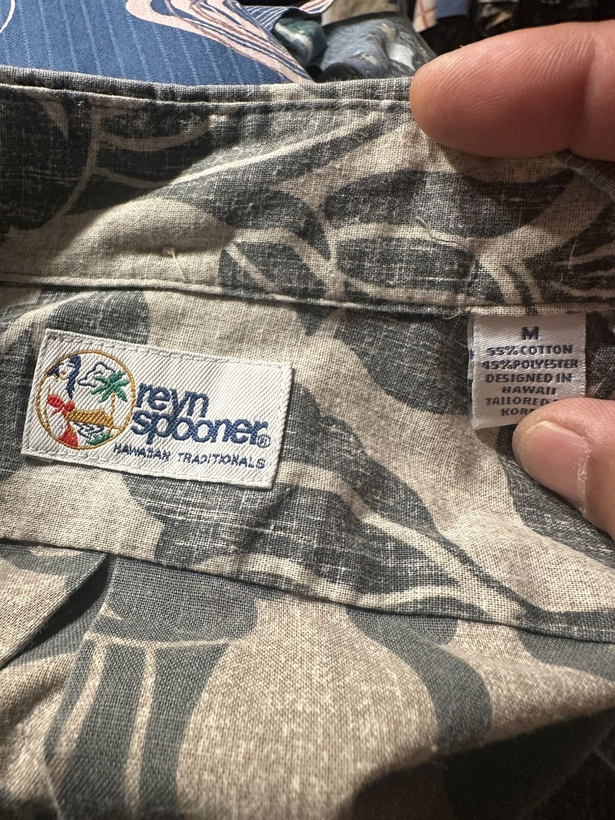 Reyn Spooner Reyn Spooner Gray Hawaiian Print 3/4 Button Men's Medium Size US M / EU 48-50 / 2 - 4 Thumbnail