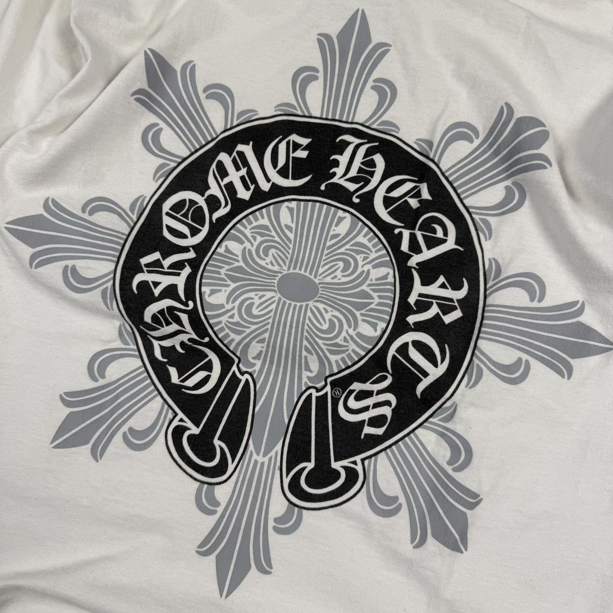 Chrome Hearts Chrome Hearts Vintage Floral Horseshoe Pocket White T-Shirt Size US S / EU 44-46 / 1 - 2 Thumbnail