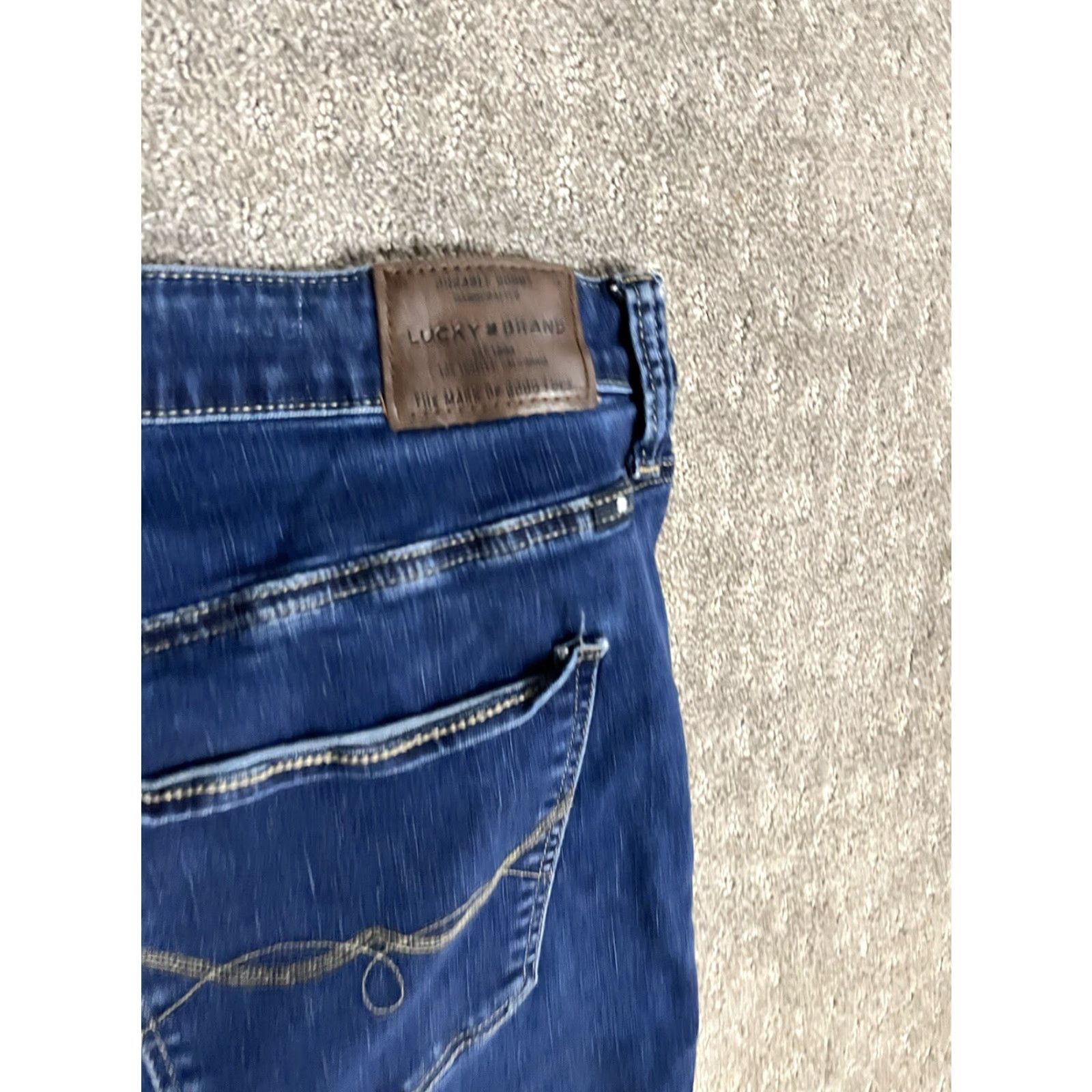 Lucky Brand Lucky Brand Jeans 5-Pocket Design Denim High Rise Curvy Plus Size 24W Blues Dark Emma Stretch Legging Jegging Women's Jeans Size 42" / US 20 - 5 Thumbnail