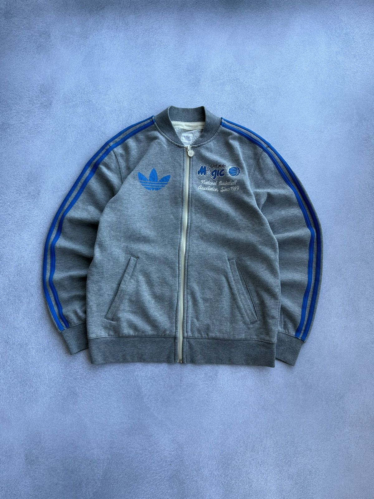 Adidas Vintage Adidas Orlando Magic NBA Grey Track Jacket Size US S / EU 44-46 / 1 - 1 Thumbnail