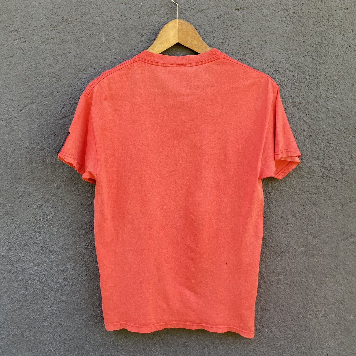 Japanese Brand Thrashed Faded Vintage Kishidenne Wrerutogood ERD TEE Size US S / EU 44-46 / 1 - 6 Thumbnail