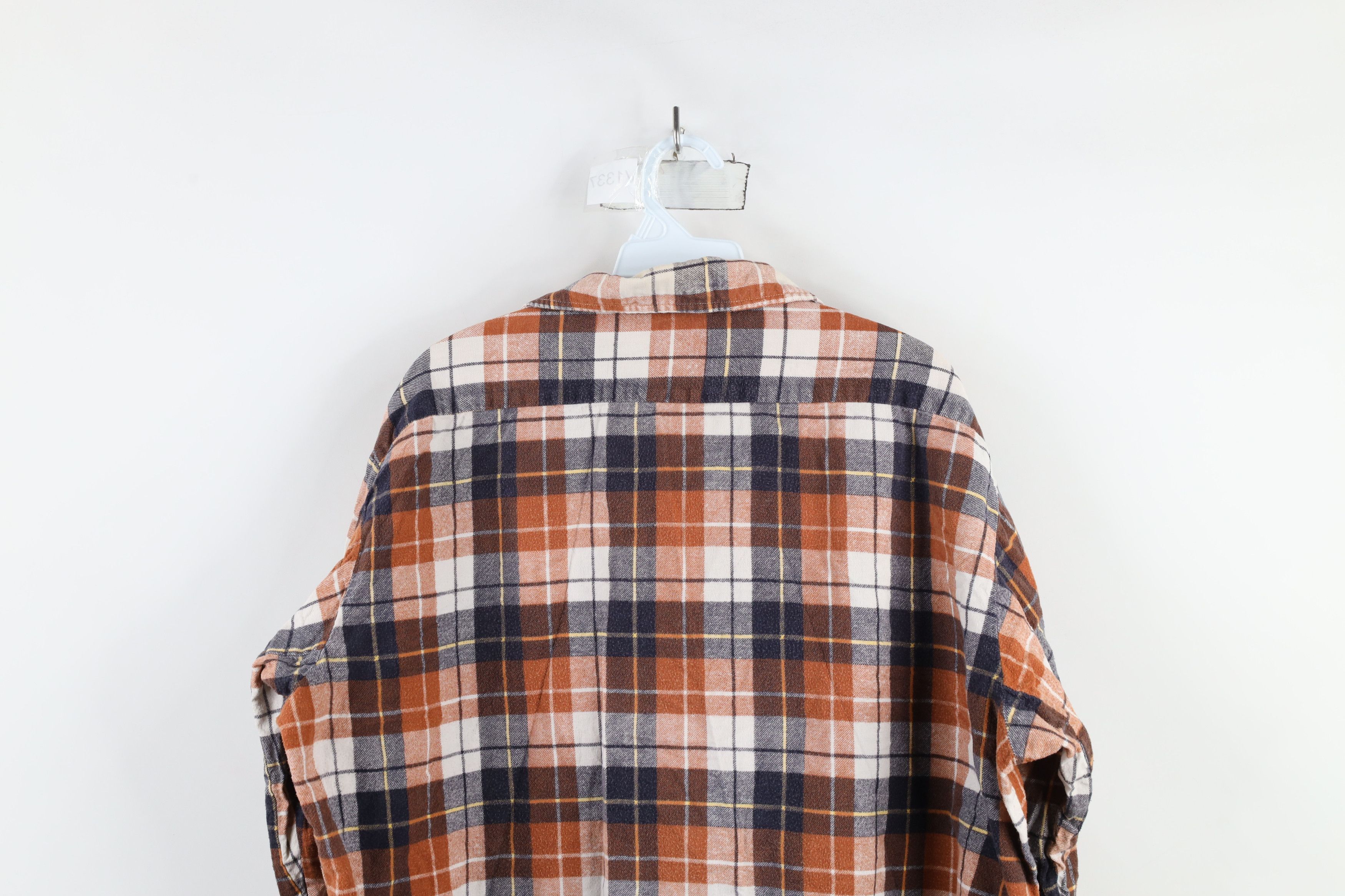 Vintage Vintage 70s Streetwear Workwear Flannel Button Shirt Plaid Size US XL / EU 56 / 4 - 10 Thumbnail