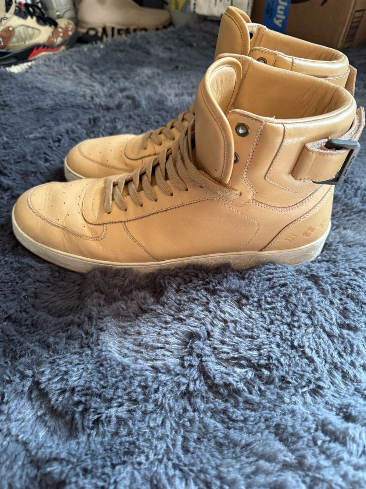 Louis Vuitton Louis Vuitton Natural Vegan Tan Leather Rivoli High Top Size US 9.5 / EU 42-43 - 6 Thumbnail