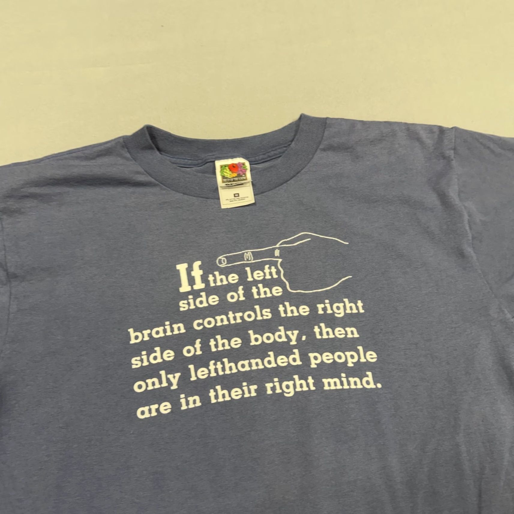 Fruit Of The Loom VINTAGE Fruit Of The Loom Shirt Mens Medium Blue Left Handed Brain Funny 90s Size US M / EU 48-50 / 2 - 4 Thumbnail