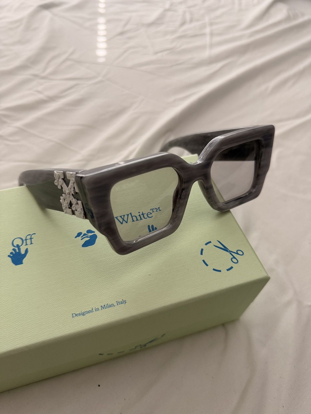 Off-White OFF-WHITE CATALINA RECTANGULAR FRAME SUNGLASSES LIGHT GREY Size ONE SIZE - 3 Thumbnail