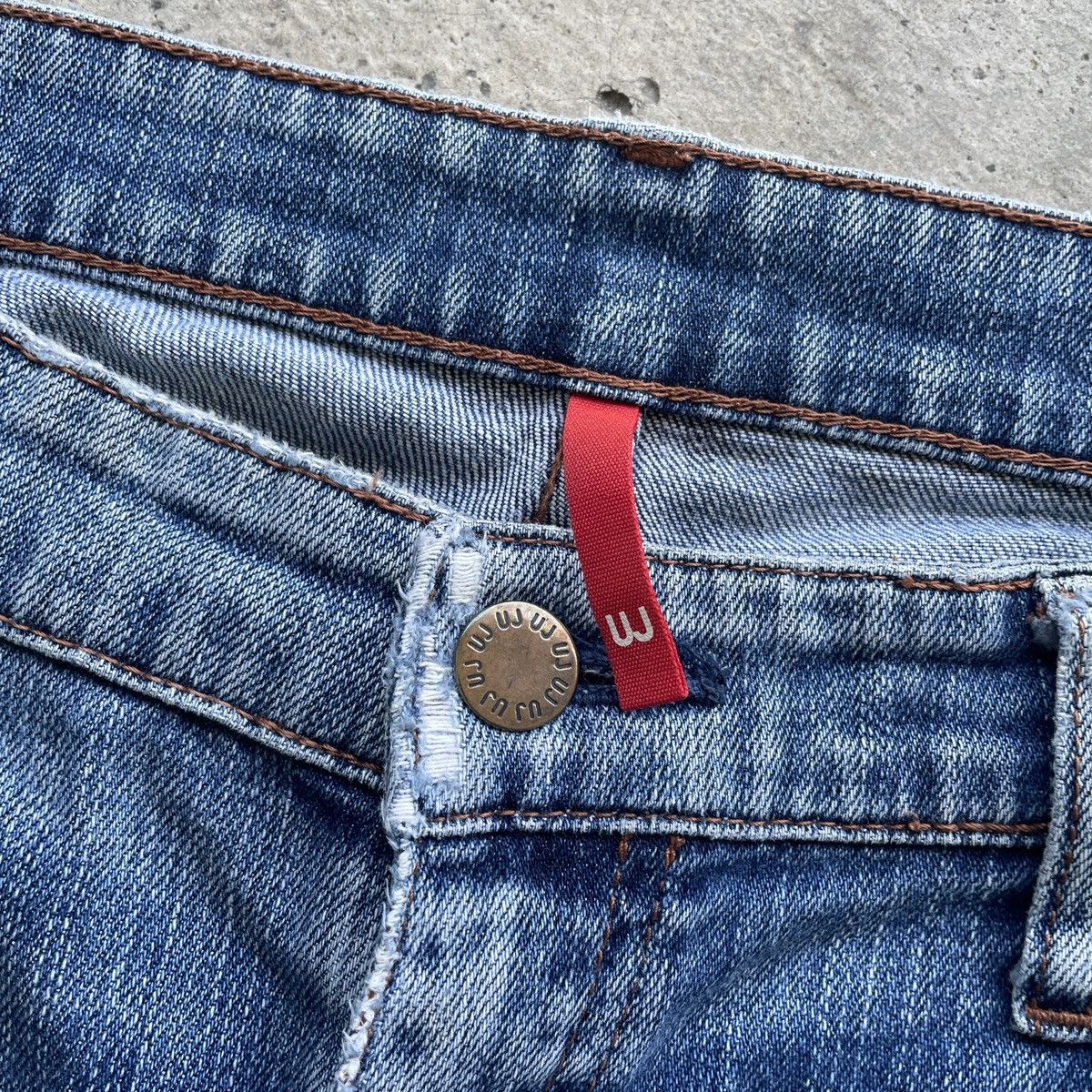 Japanese Brand W33 Vintage Japanese Faded Denim Distressed Jeans Pants Size US 33 - 6 Thumbnail