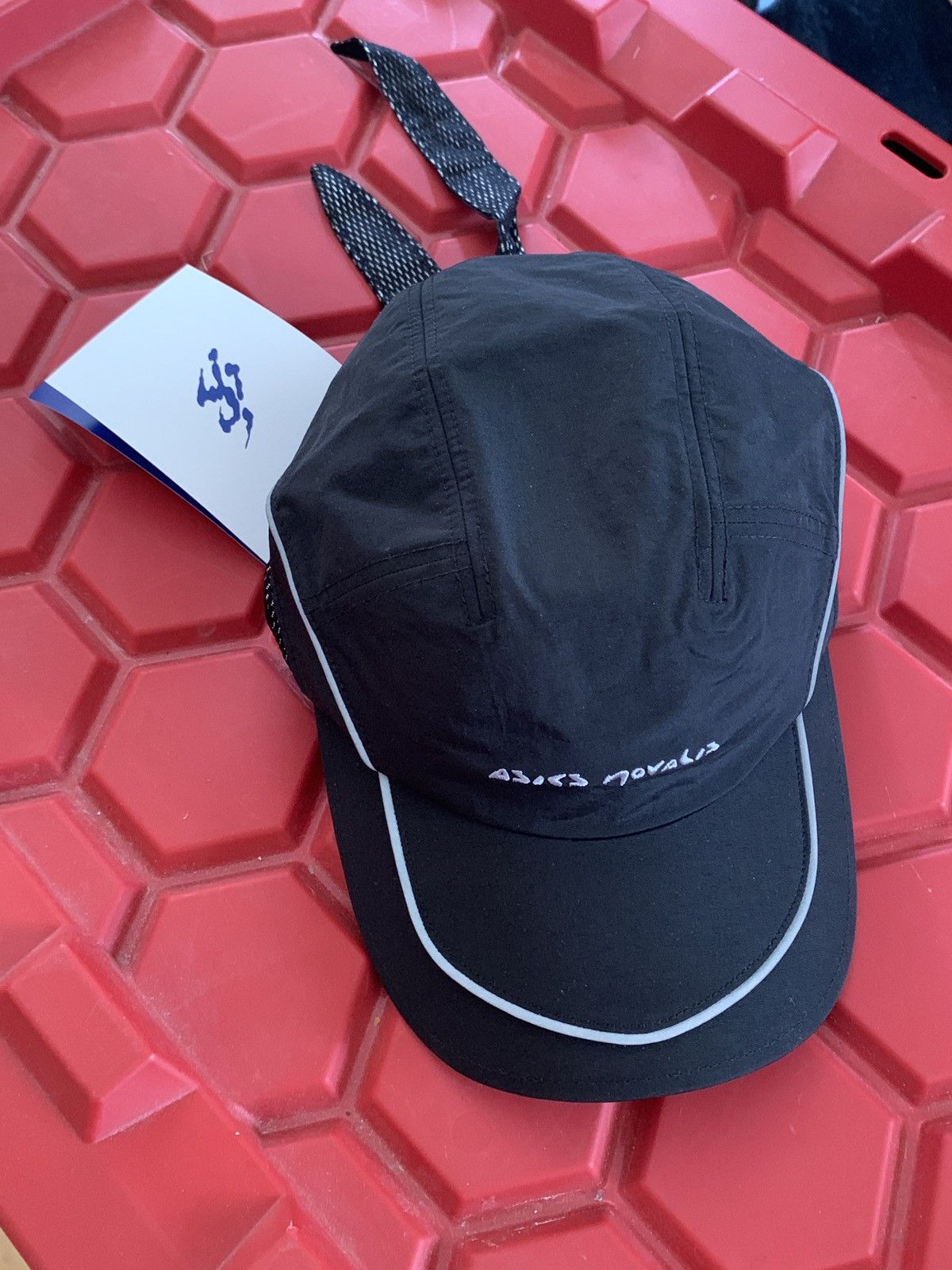 Asics Asics Novalis Ormosiancy Hat | Grailed