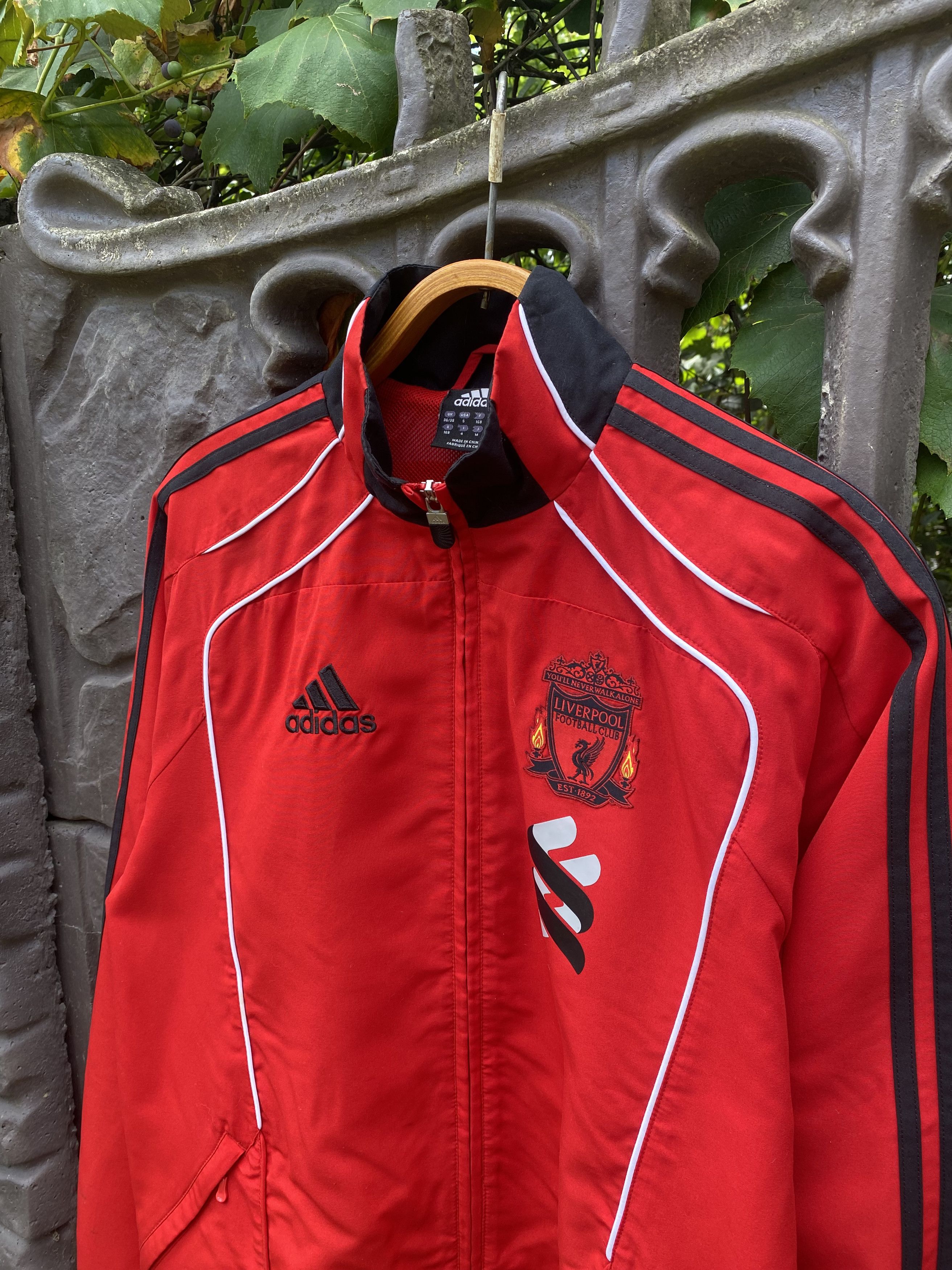 Adidas × Vintage Vintage Adidas Liverpool 2010 Football Track Jacket Size US S / EU 44-46 / 1 - 6 Thumbnail