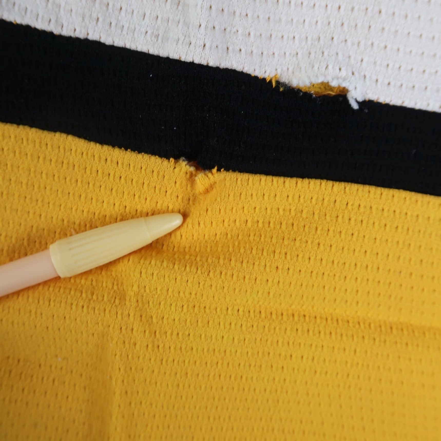 Vintage VINTAGE Russell Basketball Jersey 60s Yellow Large L Mens Tank Shirt Nylon Jersey Sleeveless Pullover Round Neck Activewear Size US L / EU 52-54 / 3 - 7 Thumbnail