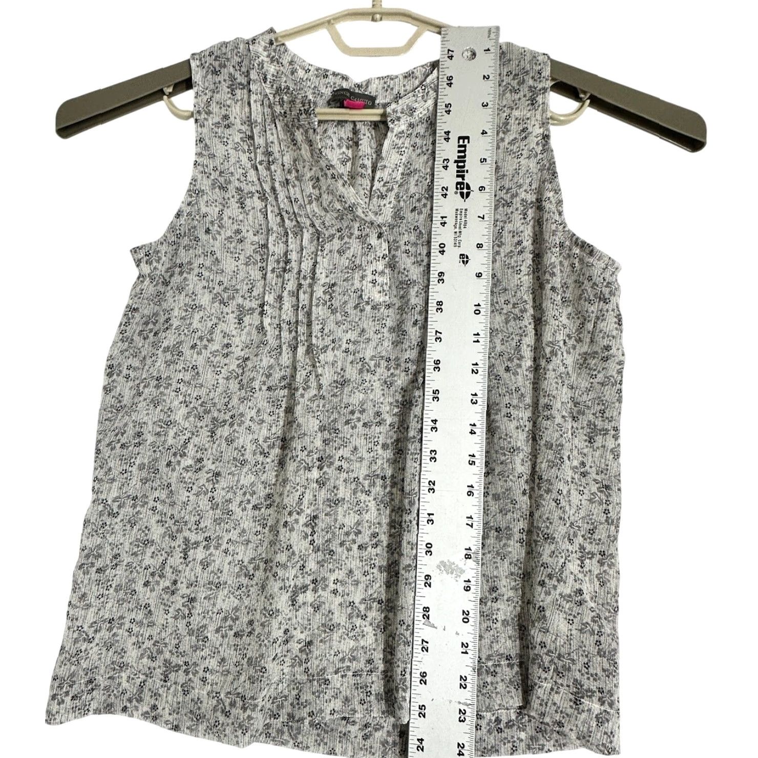 Vince Camuto Vince Camuto Blouse Shirt Sleeveless Gray Floral Pintuck Tank Top Sheer Chiffon Size S Women Hot Pink? Size S / US 4 / IT 40 - 4 Thumbnail