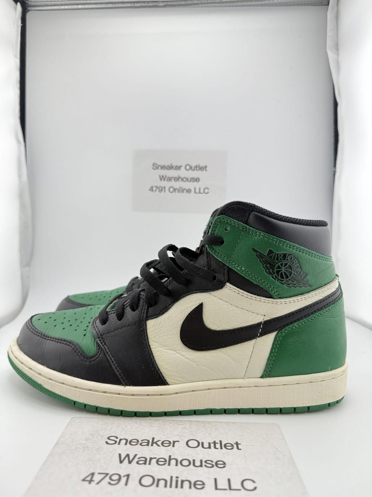 Nike Jordan 1 Pine Green US 10 Used with Box 555088-302 Size US 10 / EU 43 - 1 Thumbnail