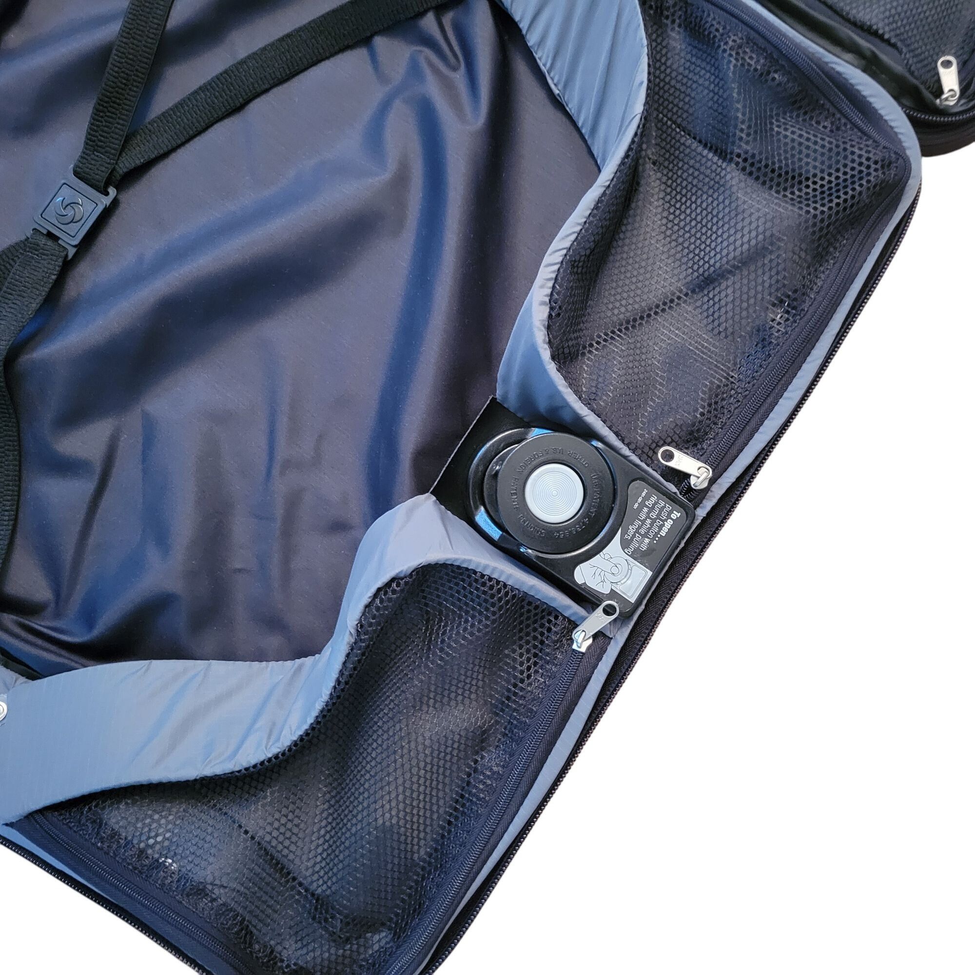 Samsonite Black Nylon Garment Bag Shoulder Strap Overnight C