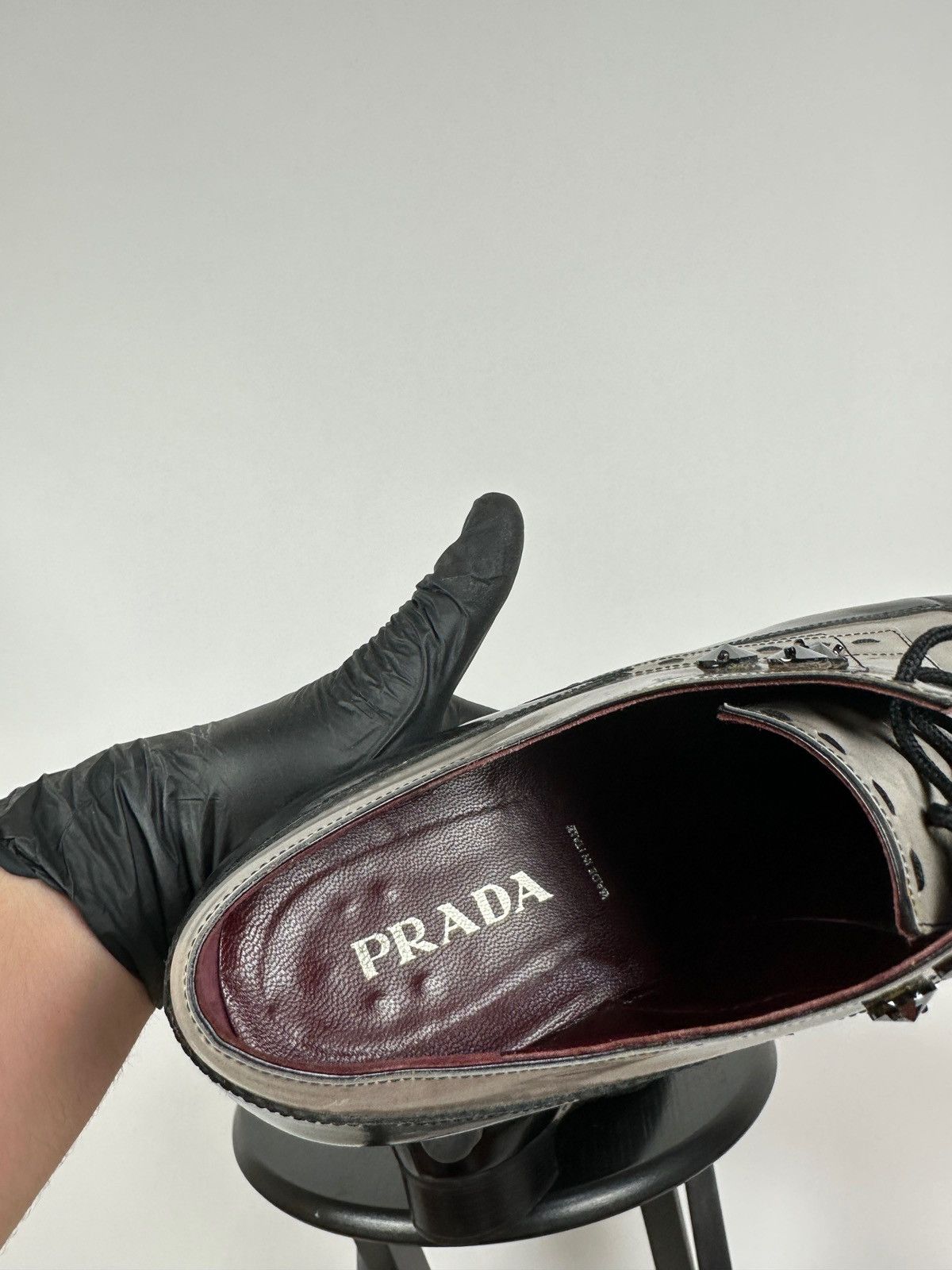 Prada Prada Studded Rhinestone Two-Tone Oxford Dress Leather Shoes Size US 8 / EU 41 - 20 Thumbnail