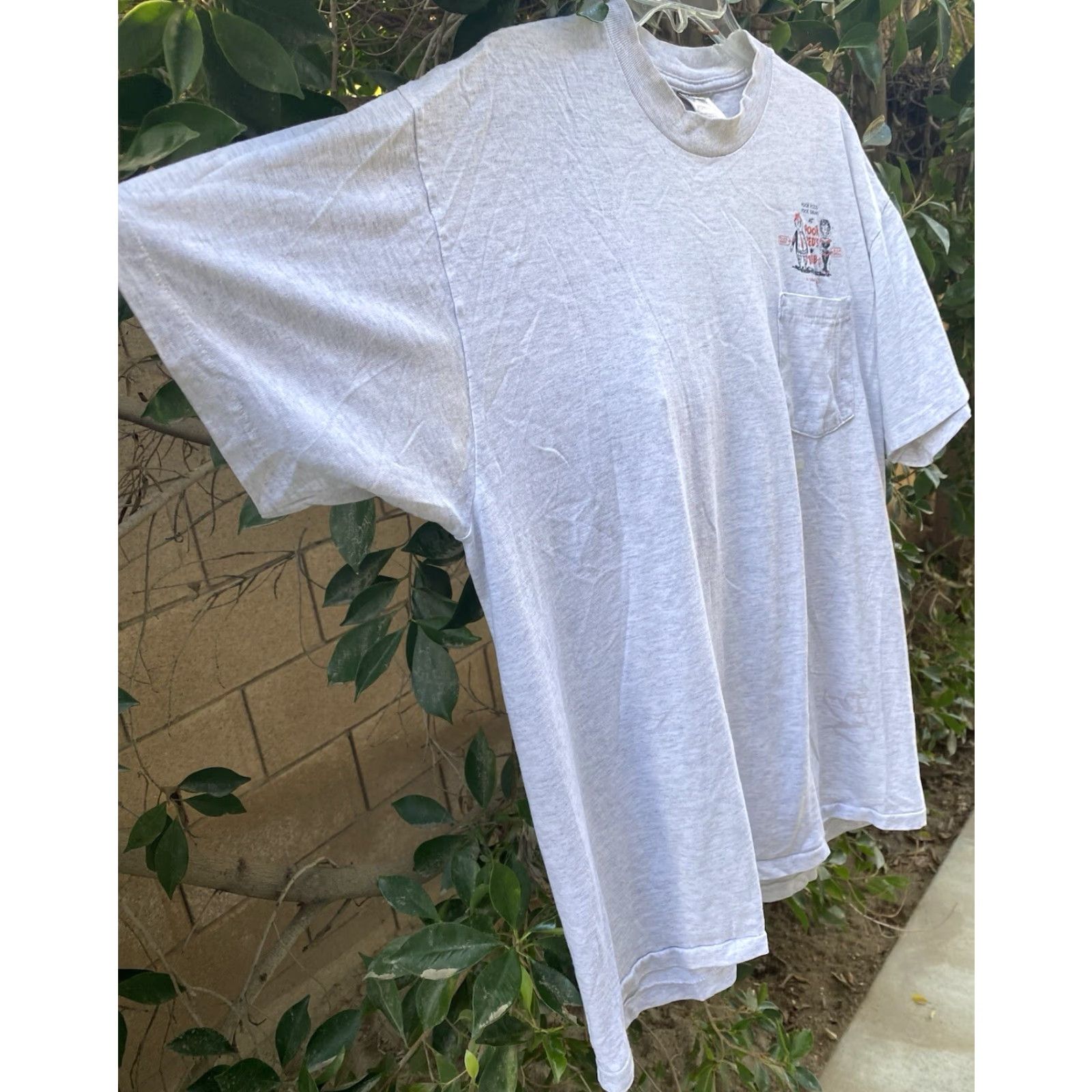 Vintage VINTAGE Oneita Poor Reds BarBQ 50 Golden Years Pocket Tee XL Red Mens T-Shirt California Cars 1990s Size US XL / EU 56 / 4 - 4 Thumbnail