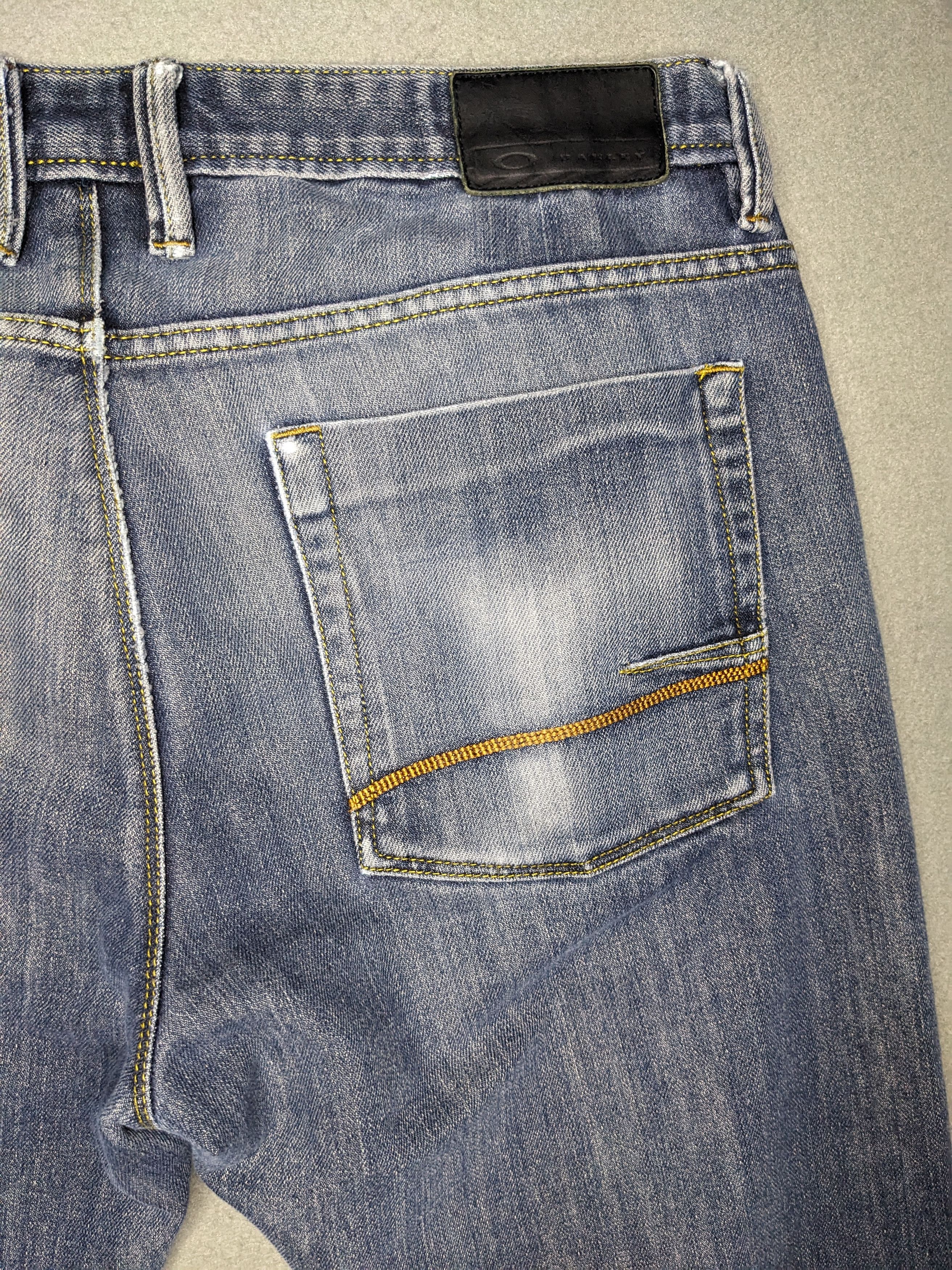 Oakley VTG Oakley Jeans 34x30 Straight Distressed Y2K Gorpcore Size US 34 / EU 50 - 8 Thumbnail