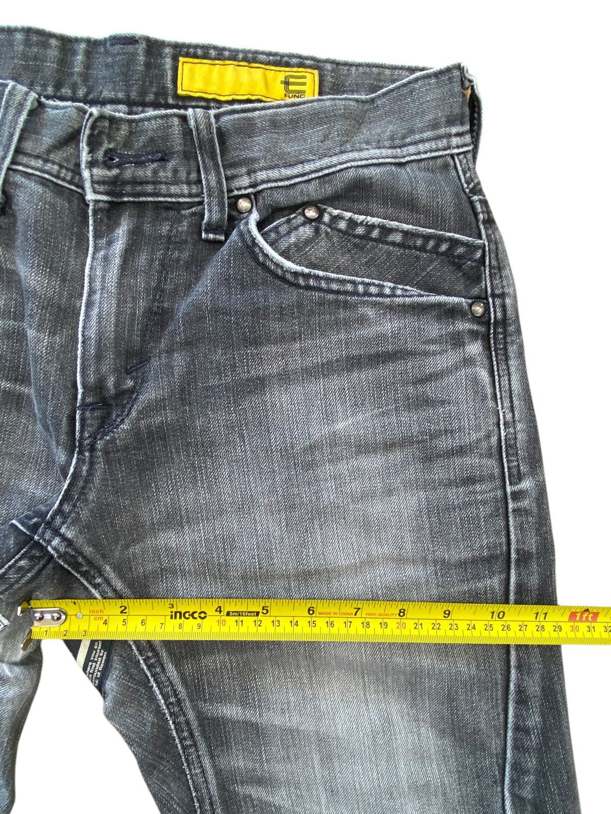 Edwin Edwin Faded Wash Whiskered Style Twisted Leg Jeans Size US 30 / EU 46 - 7 Thumbnail