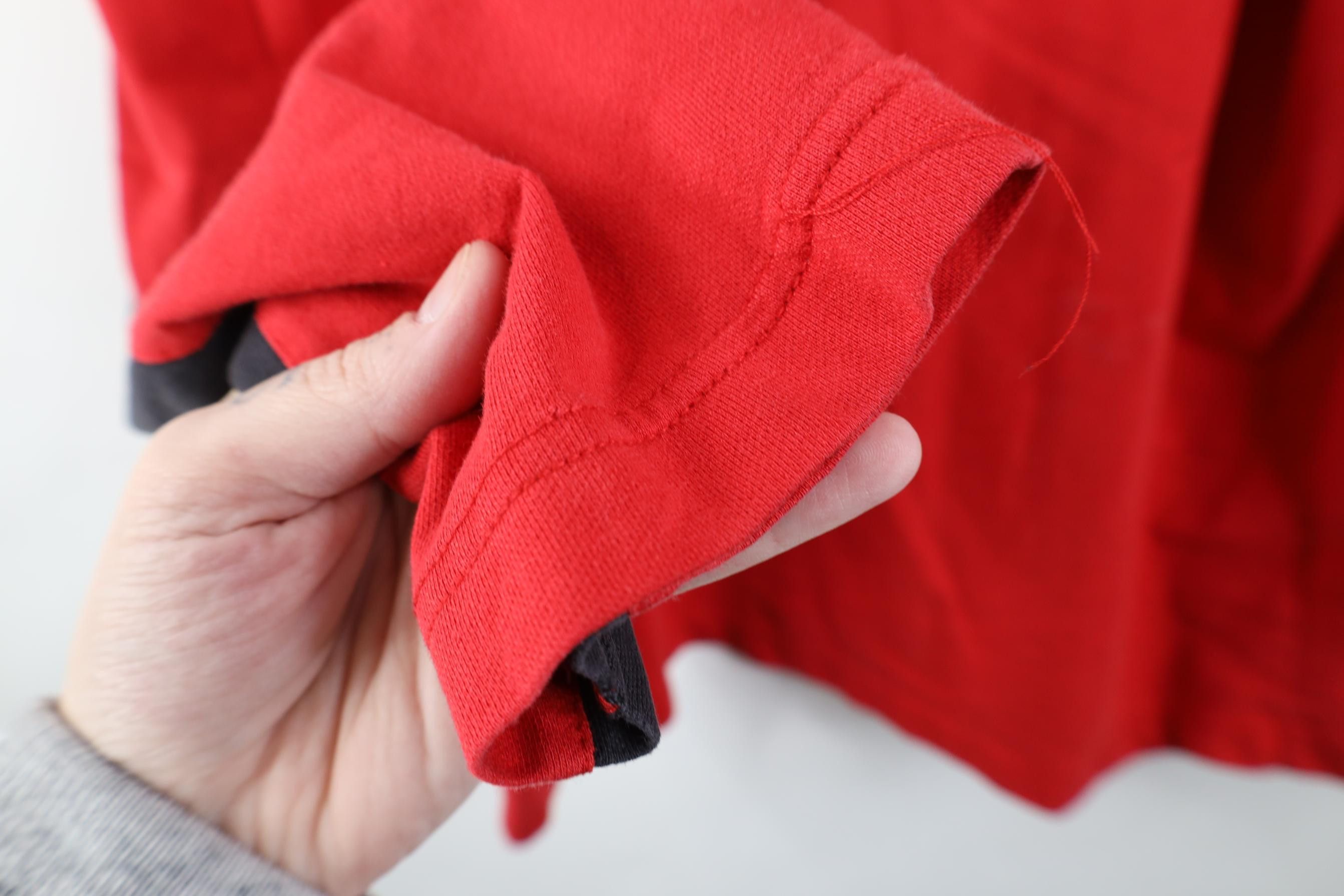 Tommy Hilfiger Vintage Y2K 2000 Tommy Hilfiger Long Sleeve T-Shirt Red Size US L / EU 52-54 / 3 - 9 Thumbnail