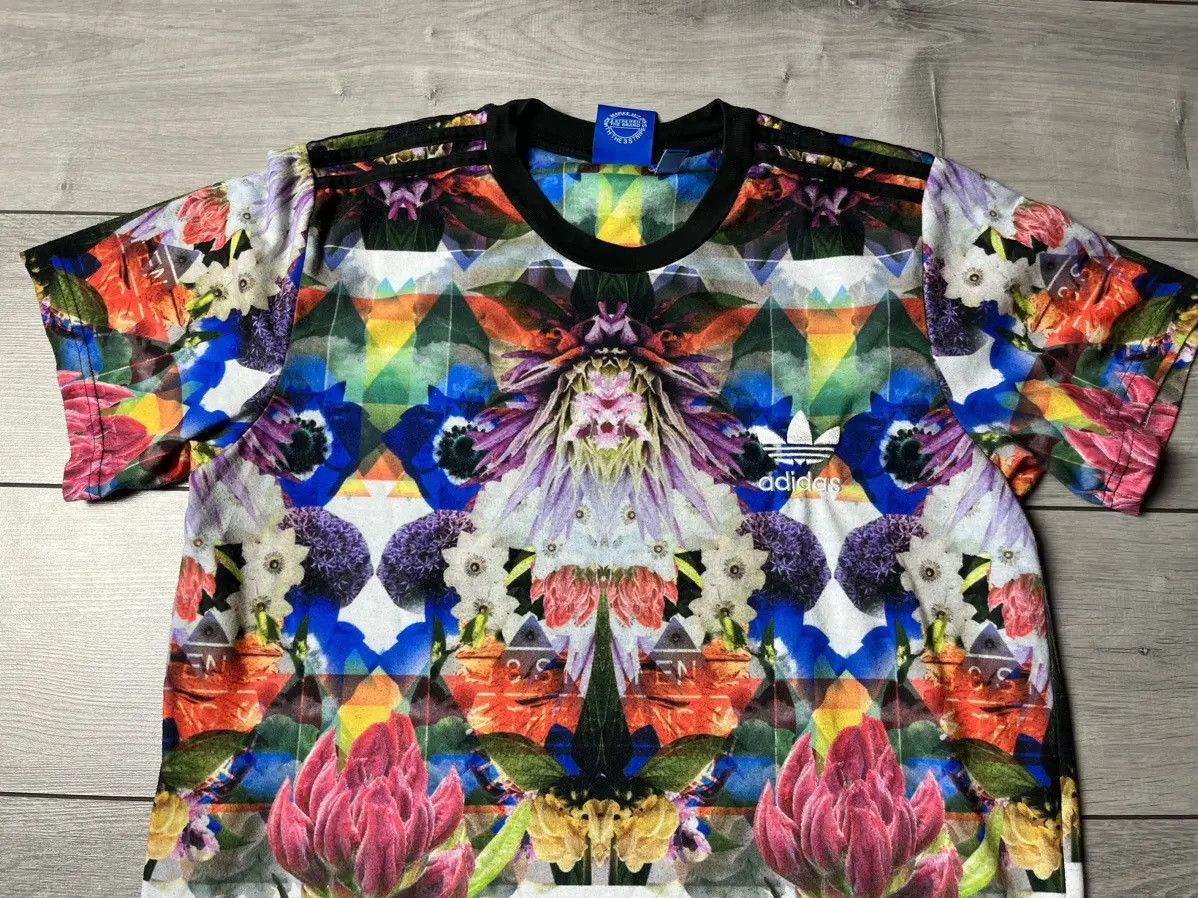 Adidas Adidas T-shirt patterns size XLarge Size US XL / EU 56 / 4 - 3 Thumbnail