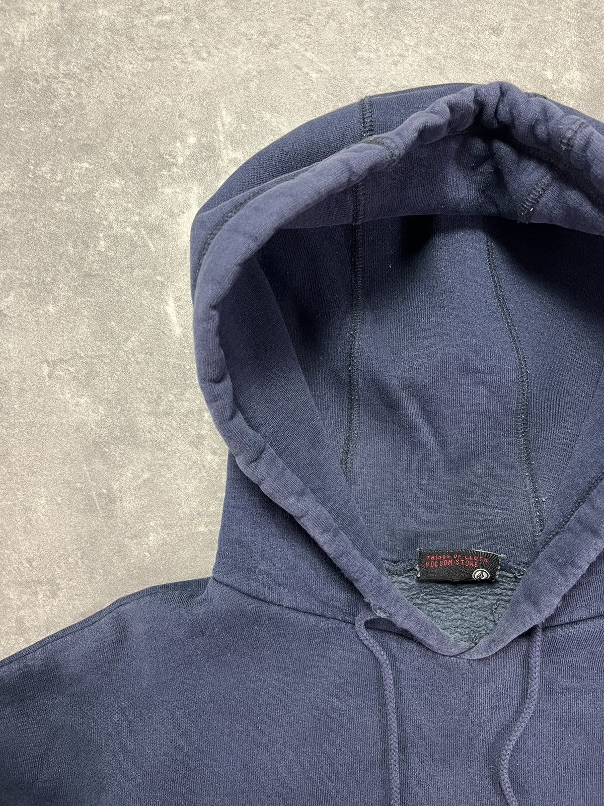 Volcom Volcom Y2K Front Logo Hoodie L XL Rare 00s Vintage Size US L / EU 52-54 / 3 - 13 Thumbnail