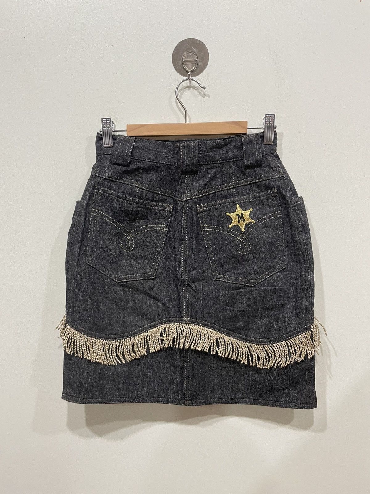 Moschino Moschino Embroidered Mini Skirt Size 25" / US 0 / IT 36 - 2 Thumbnail