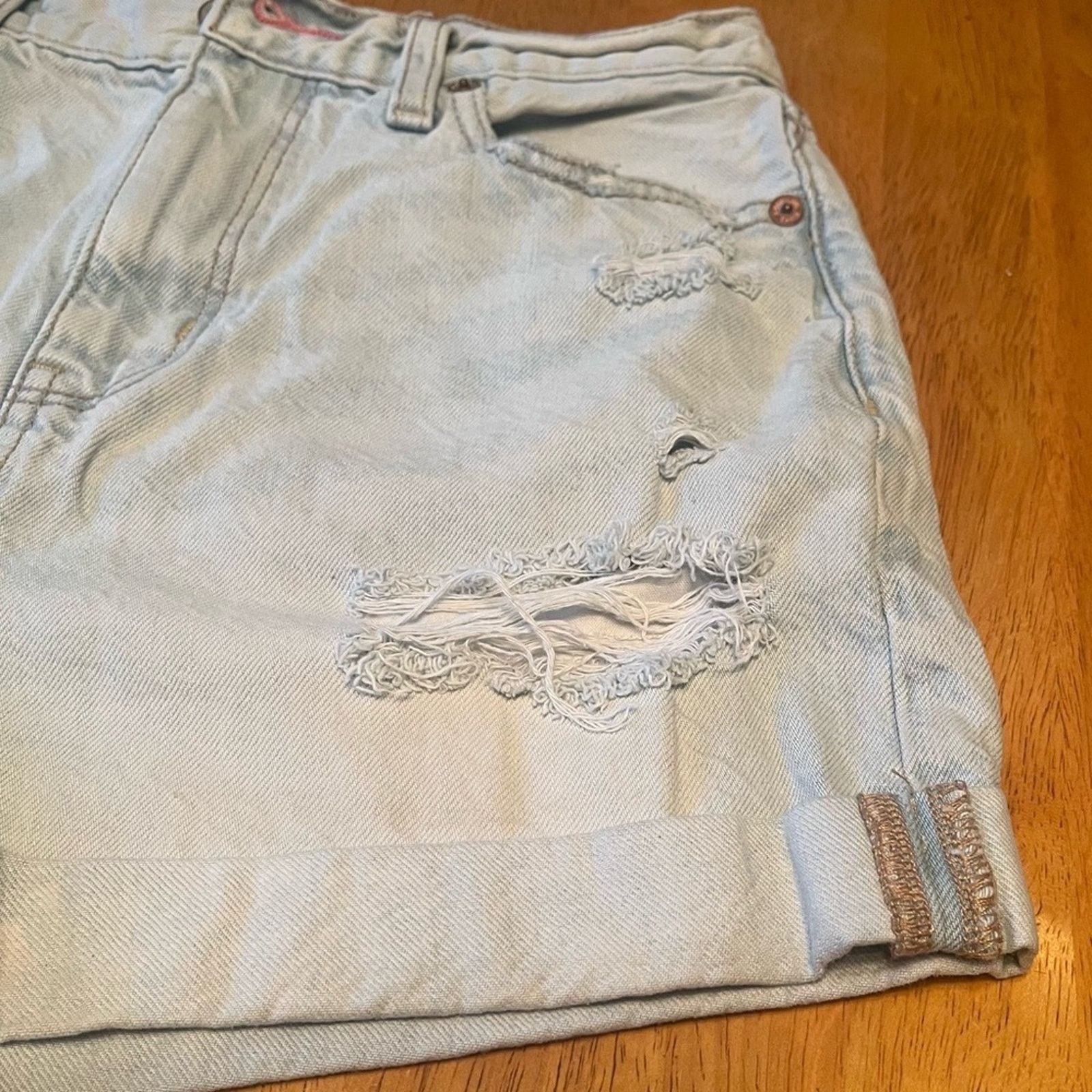 American Eagle Outfitters American Eagle distressed shorts, size small Size 27" / US 4 / IT 40 - 4 Thumbnail