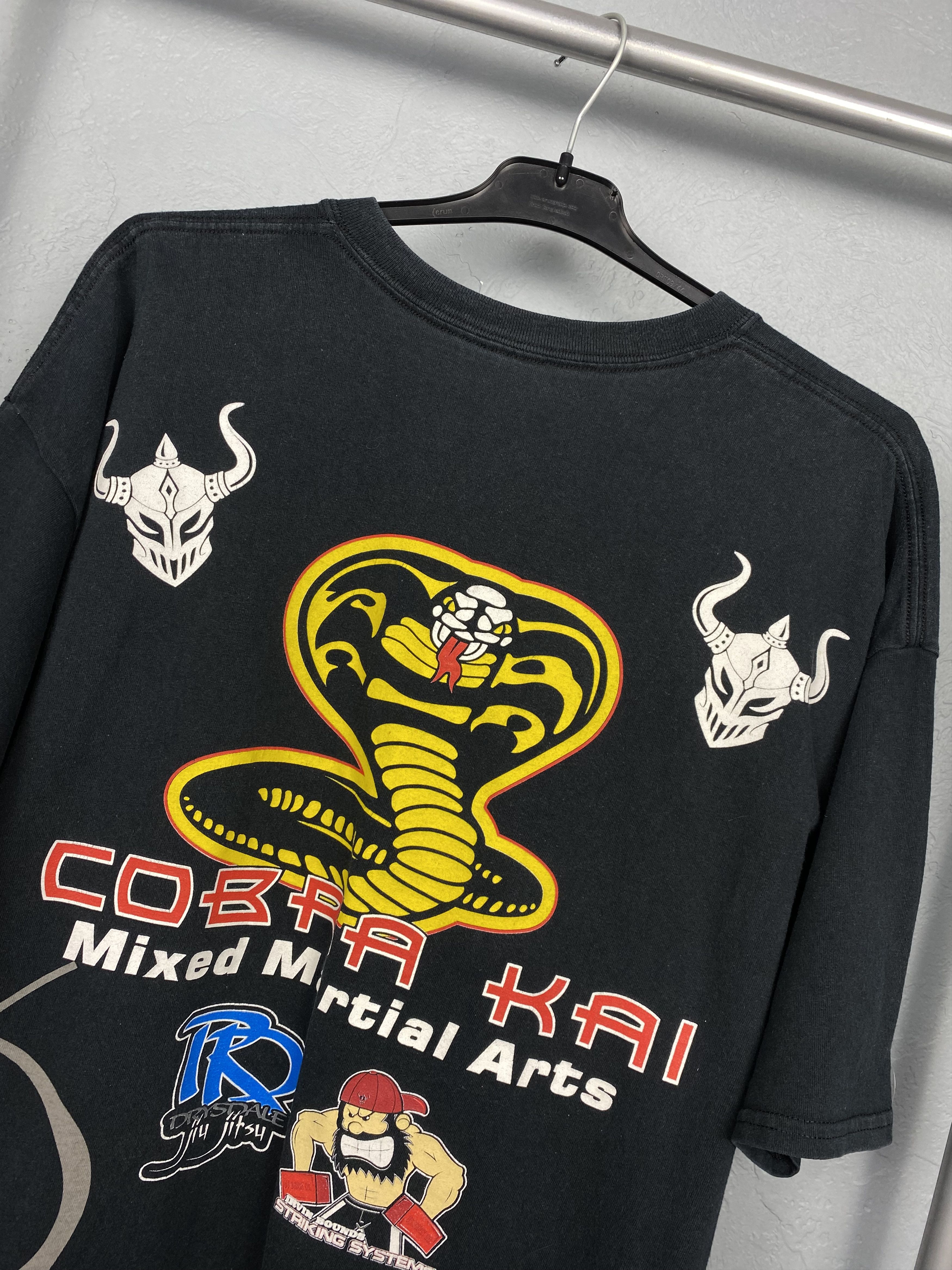 Cobra Cobra Kai Movie 90s Vintage Warrior T-Shirt Tee Size US XXL / EU 58 / 5 - 7 Thumbnail