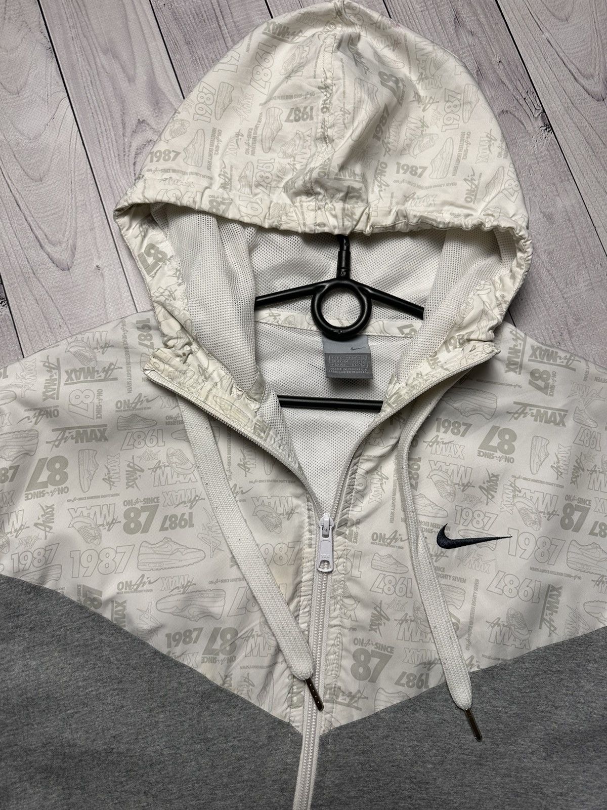 Nike × Vintage Vintage Nike zip hoodie size L logo air max 87 rare Size US L / EU 52-54 / 3 - 3 Thumbnail