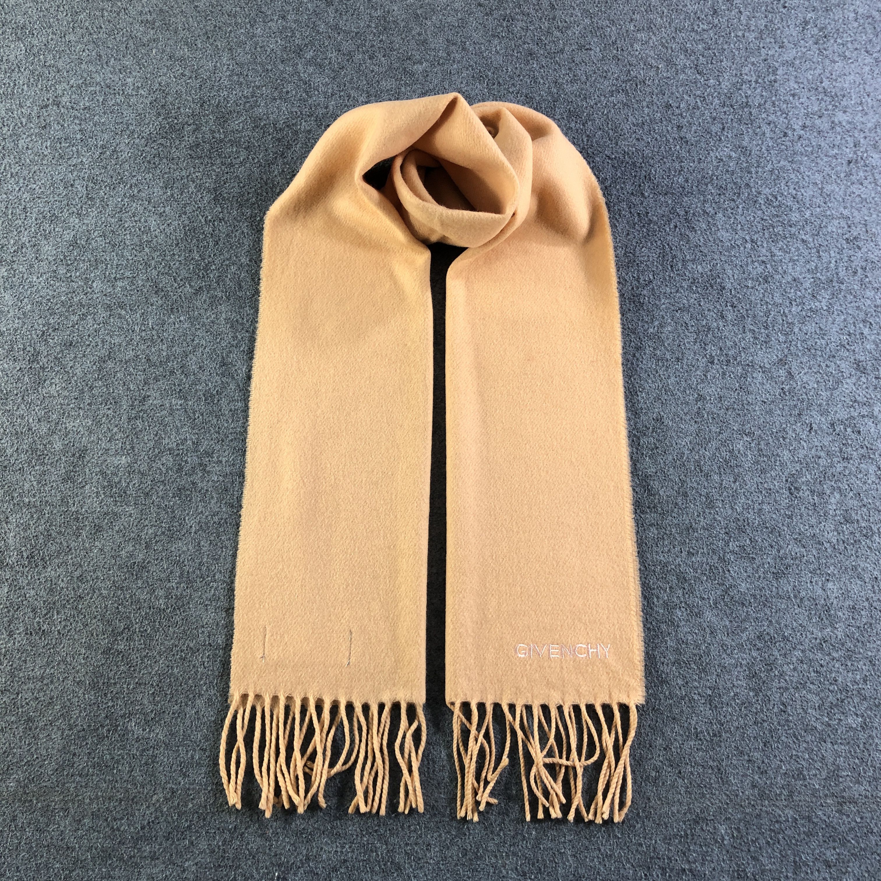 Givenchy Givenchy Wool Scarf Muffler V2651 Size ONE SIZE - 1 Thumbnail
