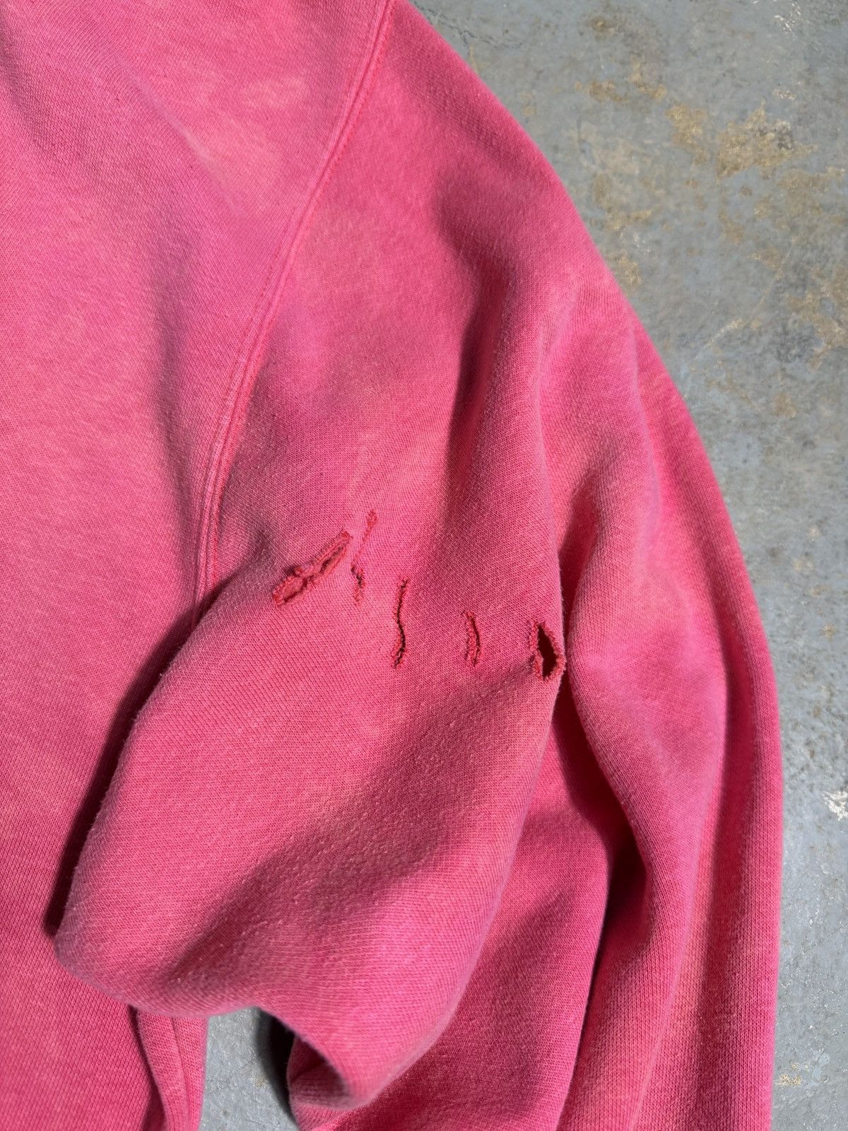 Nike Vintage Nike Faded and Distressed Georgia Bulldogs Crewneck Size US XXL / EU 58 / 5 - 3 Thumbnail