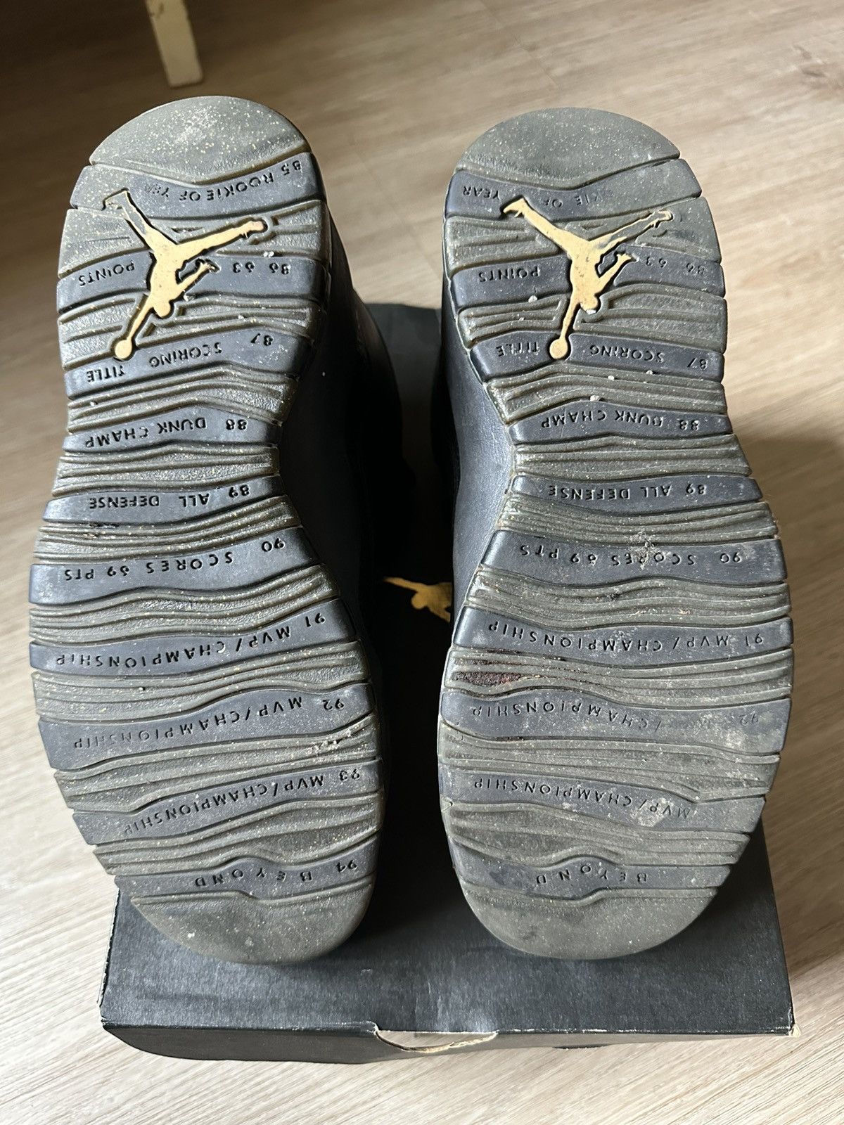 Jordan Brand × Nike Air Jordan Retro 10 - NYC Size US 8 / EU 41 - 10 Thumbnail