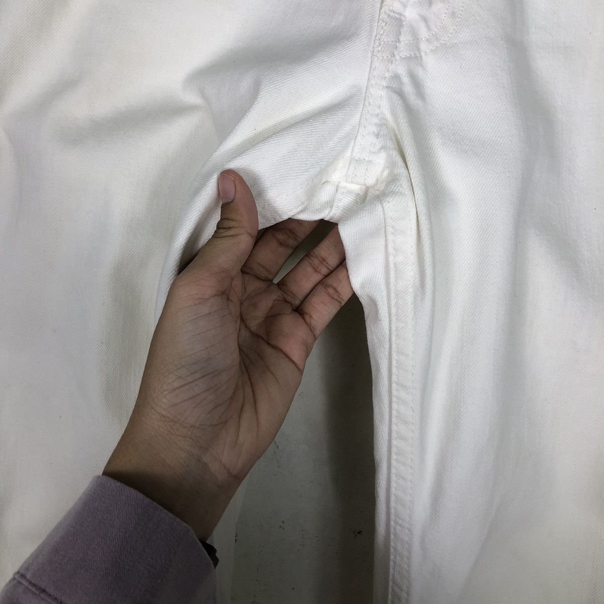 Levi's 🔥Used Stain Vintage Levis White Denim Jeans Size US 34 / EU 50 - 18 Thumbnail
