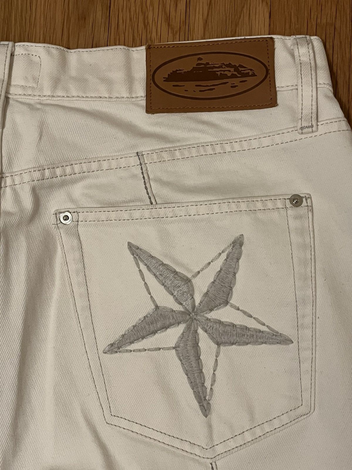 Corteiz ⚡️SELLING BASED ON OFFERS⚡️ Corteiz cream denim shorts Size US 36 / EU 52 - 5 Thumbnail