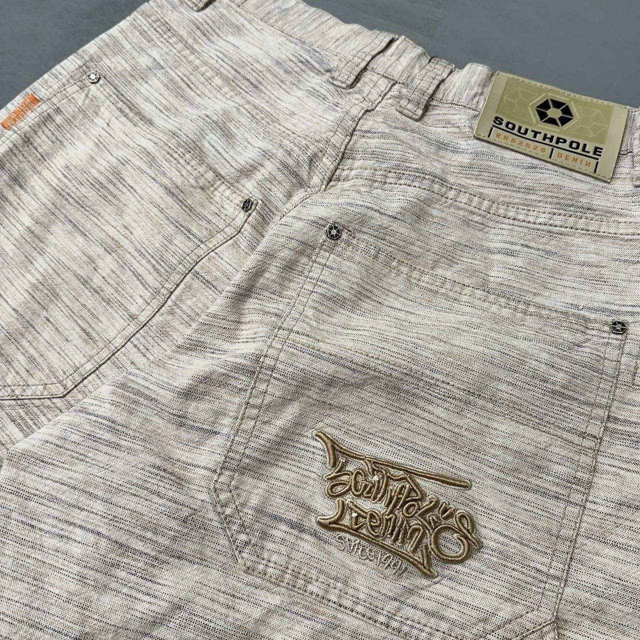 Southpole Y2K Southpole Embroidered Cargo Jorts Size 30 Size US 30 / EU 46 - 2 Thumbnail