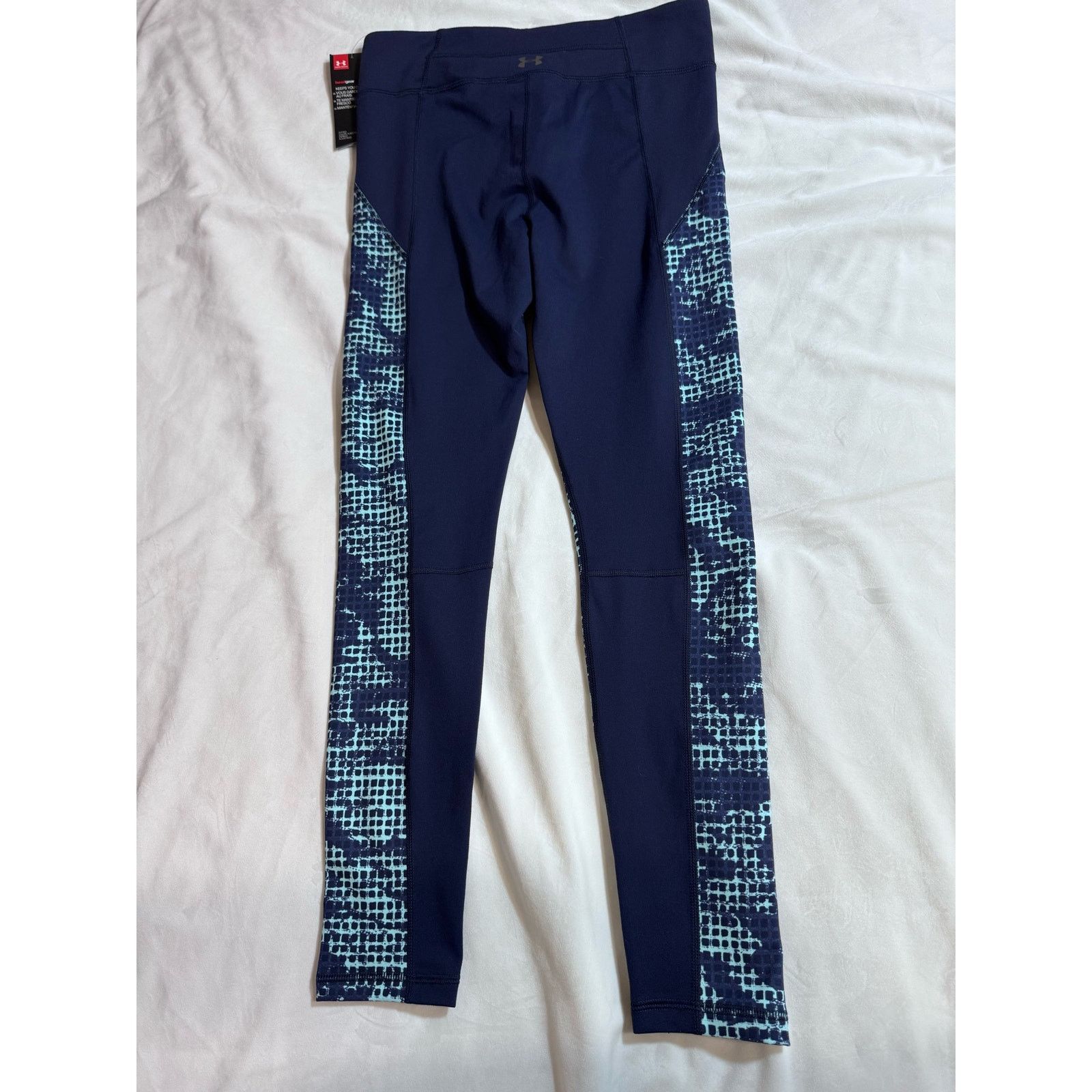 Under Armour Under Armour Fitted Heatgear Compression Cropped Leggings Size 29" - 2 Thumbnail