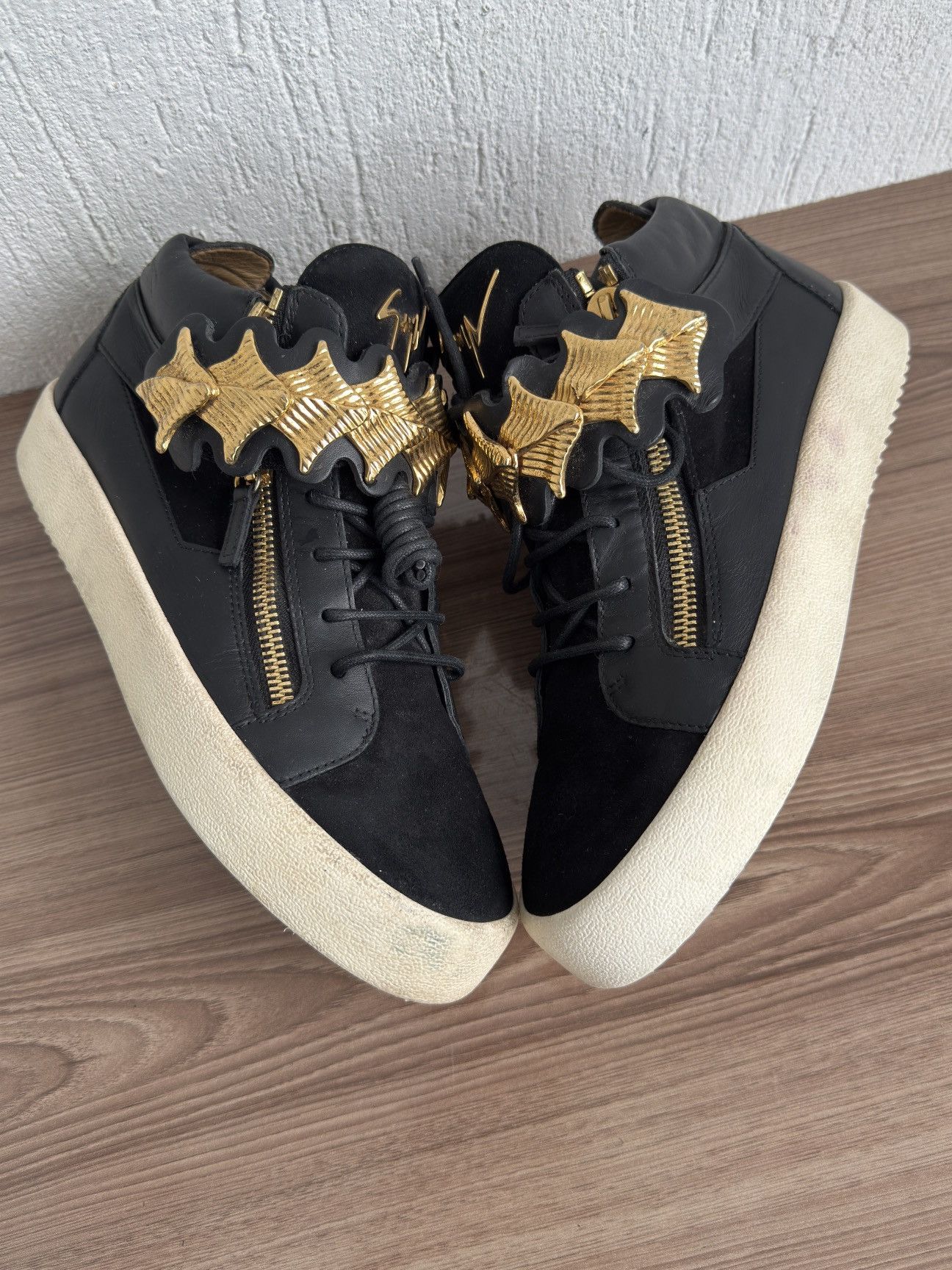 Giuseppe Zanotti Y2k😮‍💨🔥Gold strap buckle strap Sneaker Size US 10 / EU 43 - 7 Thumbnail
