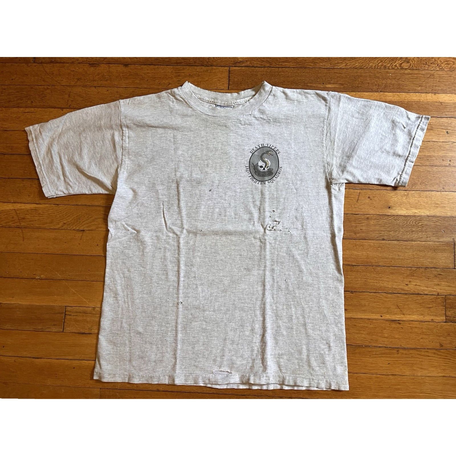 Vintage VINTAGE All Sport Death Vipers 131st Fighting Squadron Shirt Men’s Large Grey Distressed Size US L / EU 52-54 / 3 - 2 Thumbnail