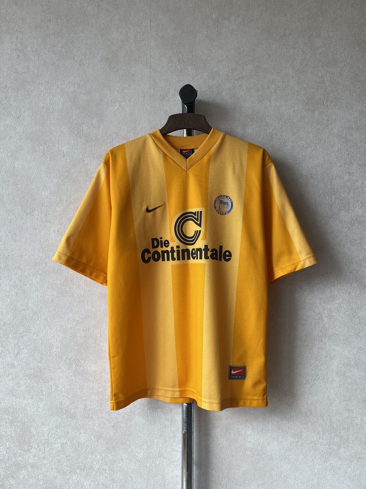 Nike Hertha BSC Berlin 1999/2000 Special Nike Shirt Soccer Jersey Size US M / EU 48-50 / 2 - 1 Thumbnail