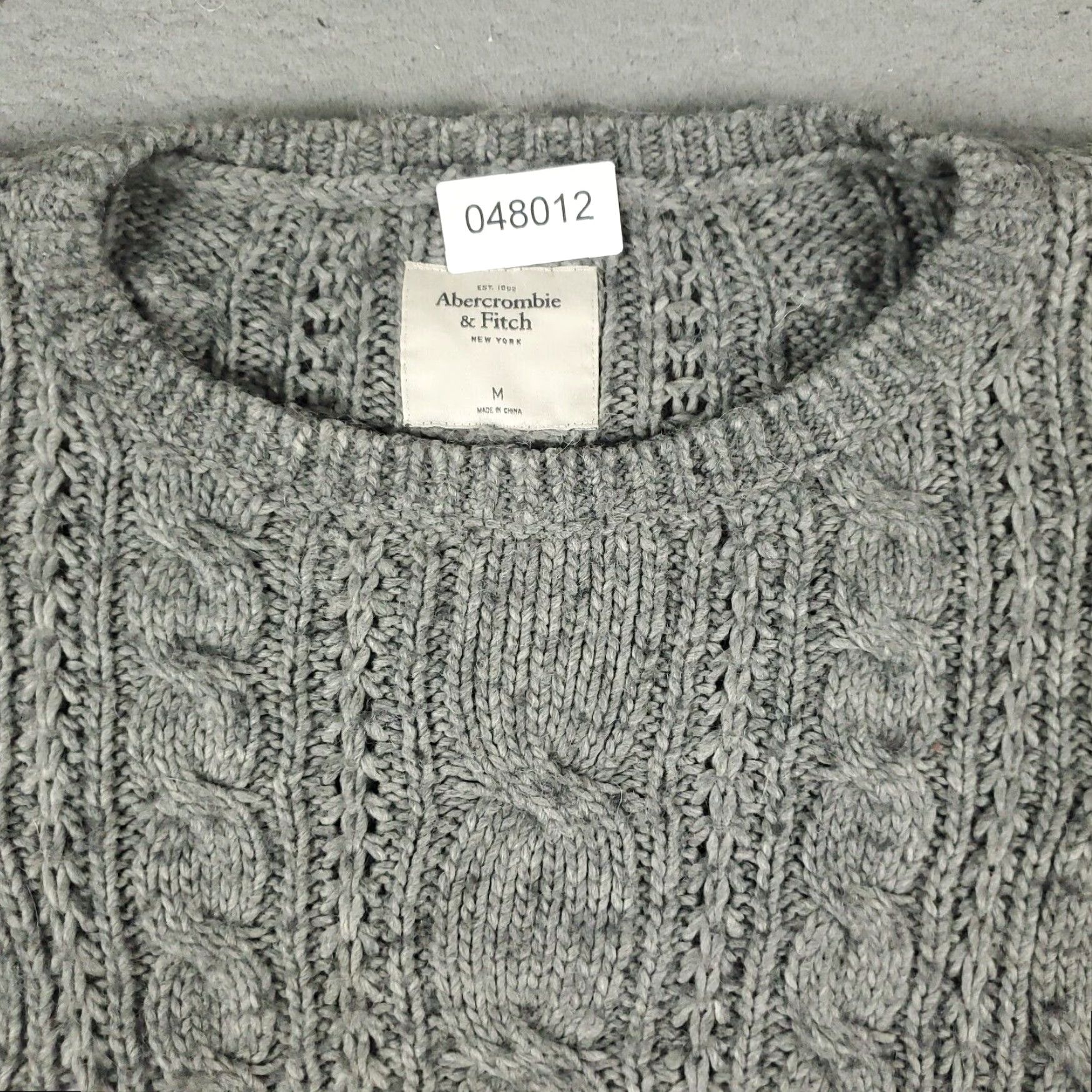 Abercrombie & Fitch Abercrombie Fitch Womens Medium Gray Cable Knit Sweater Size M / US 6-8 / IT 42-44 - 2 Thumbnail