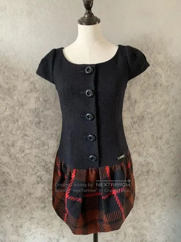 Burberry Burberry Colorblock Wool Short Sleeve Dress. Size M / US 6-8 / IT 42-44 - 3 Thumbnail