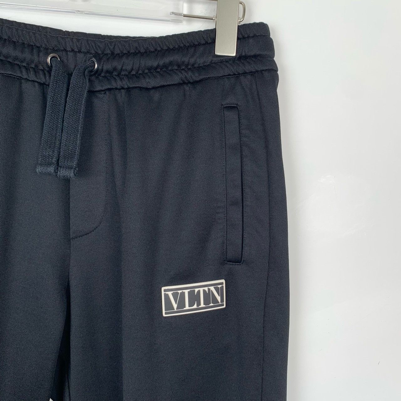 Valentino Valentino Pants Black Logo Cotton Joggers (Size XS) Size 32" / US 10 / IT 46 - 6 Thumbnail