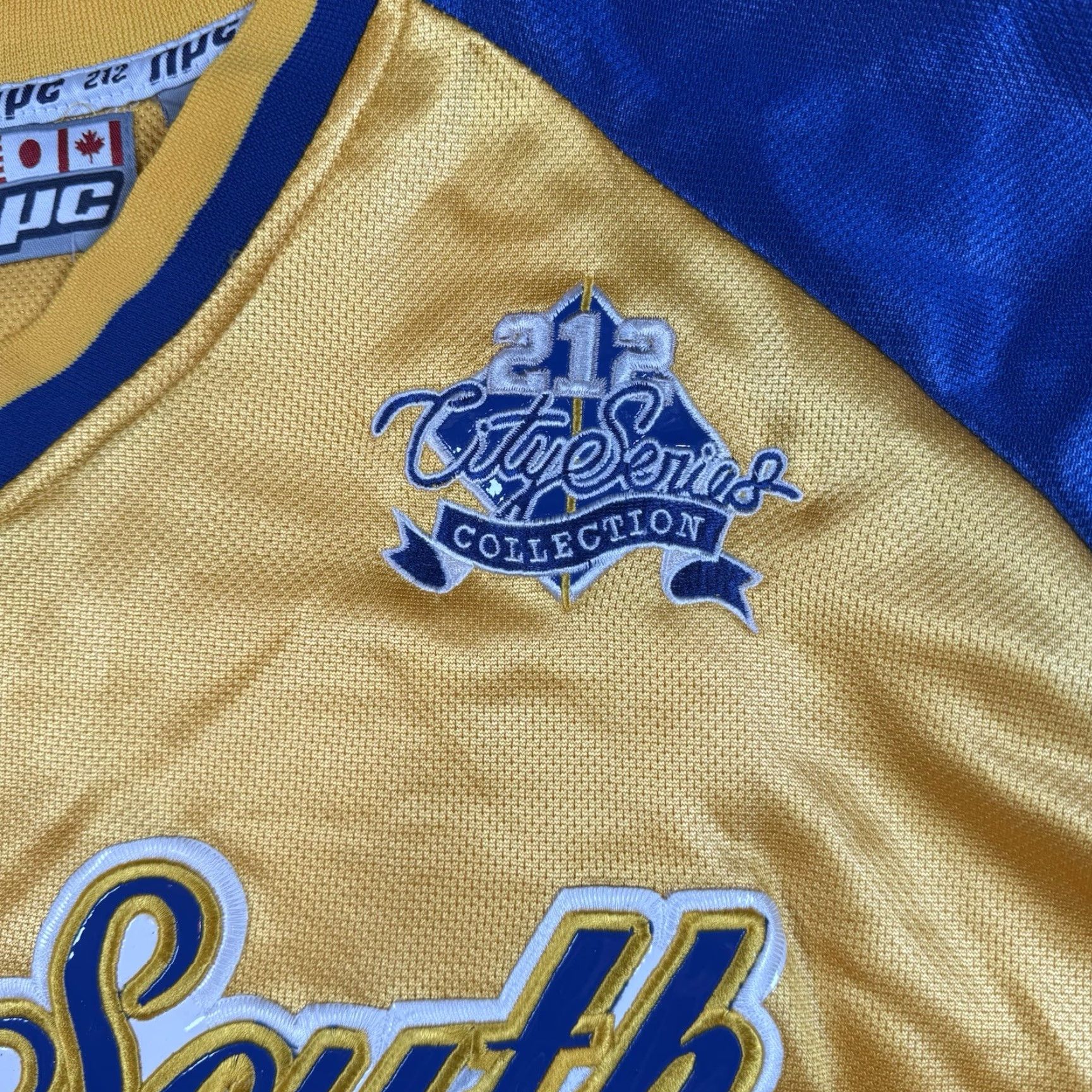 Vintage VINTAGE New York & Company Jersey City Football Blue Gold L Mens Large Regular Casual Activewear Football Jersey City Series Mens Size US L / EU 52-54 / 3 - 5 Thumbnail