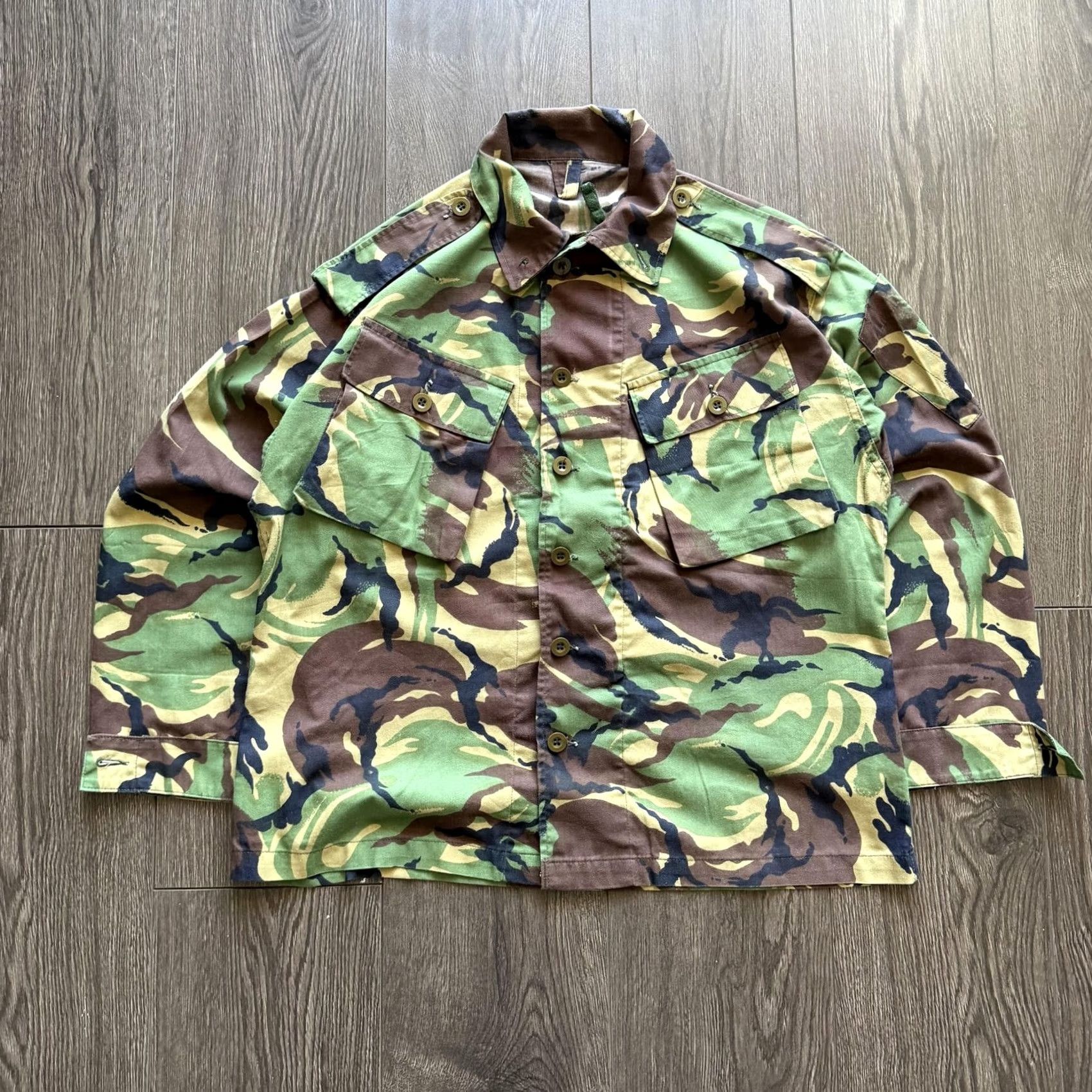 Vintage VINTAGE British Army Combat Jacket Green Camo Military Large Short Field Shirt Size US L / EU 52-54 / 3 - 3 Thumbnail