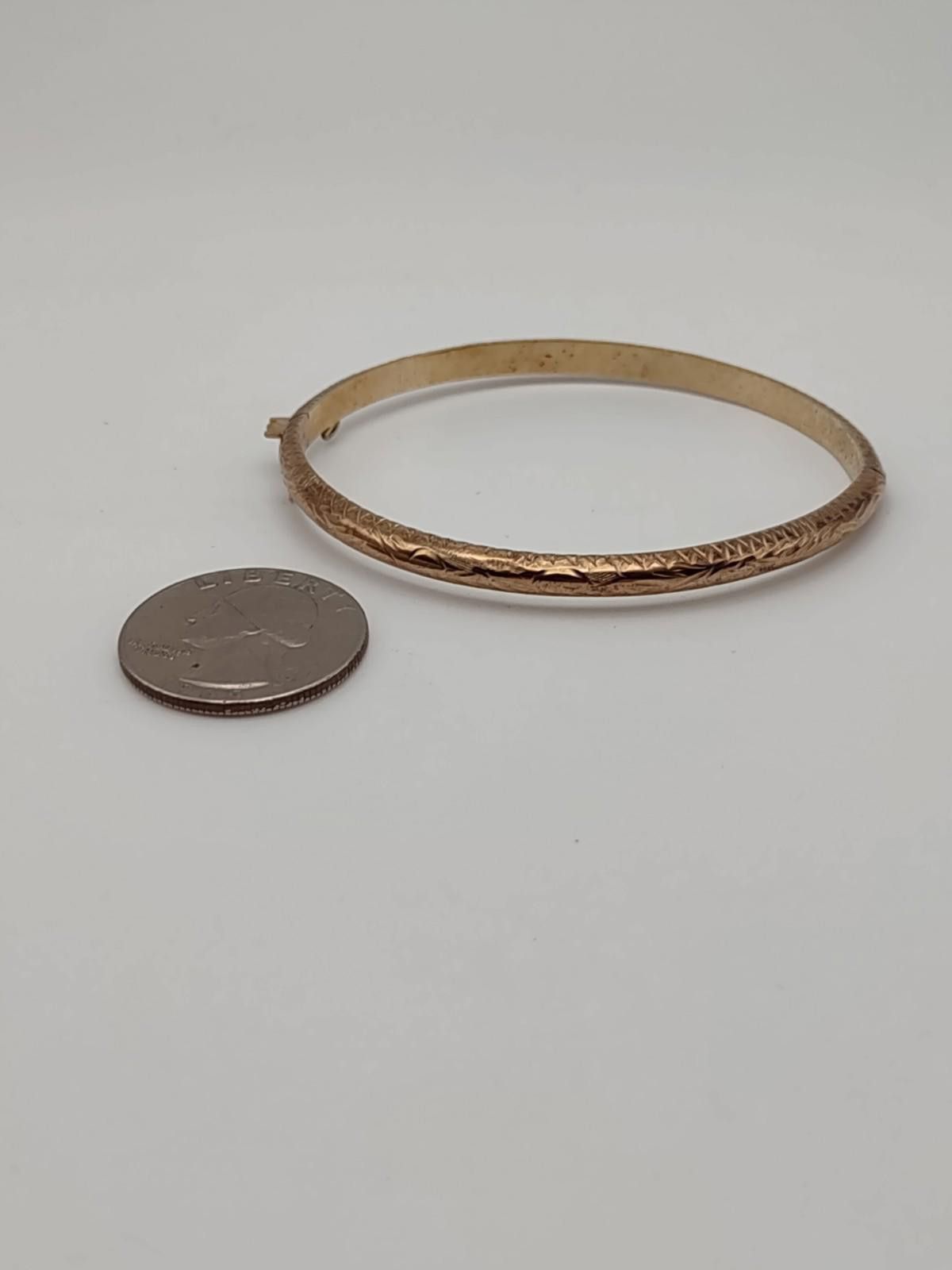 The Unbranded Brand Vintage Sterling Silver Hinged Bangle Bracelet 925 Etched Size ONE SIZE - 4 Thumbnail