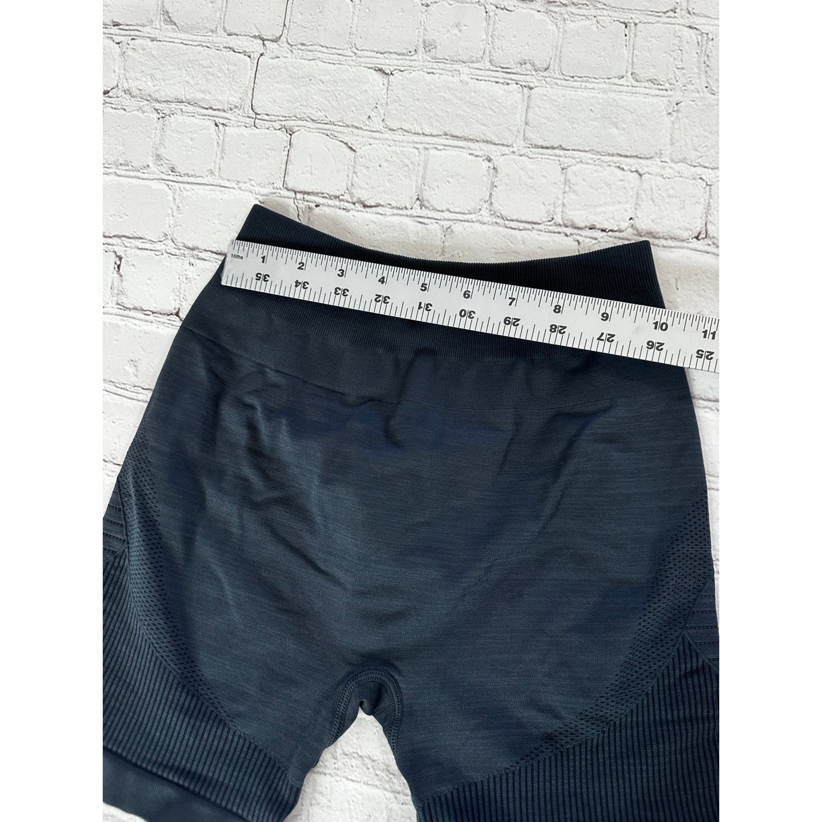 Other Alphalete shorts size small Size 27" / US 4 / IT 40 - 5 Thumbnail