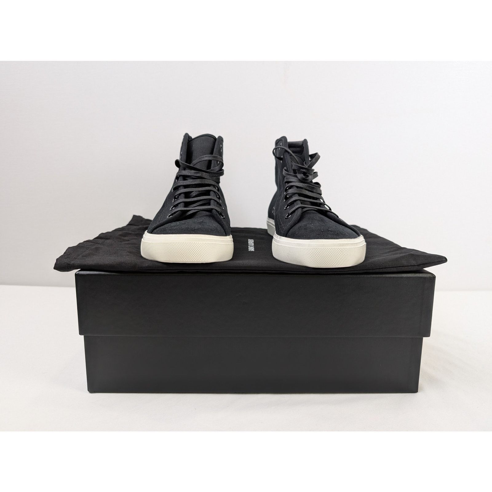 Saint Laurent Paris o1rshd1 High Top Sneakers in Black Size US 12 / EU 45 - 19 Thumbnail